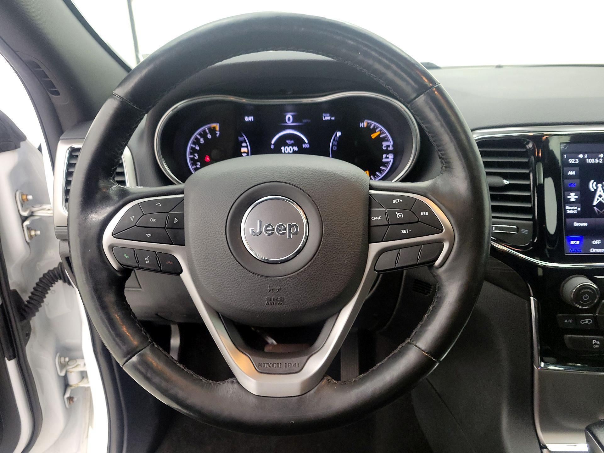 Thumbnail: 2020 Jeep Grand Cherokee - 10