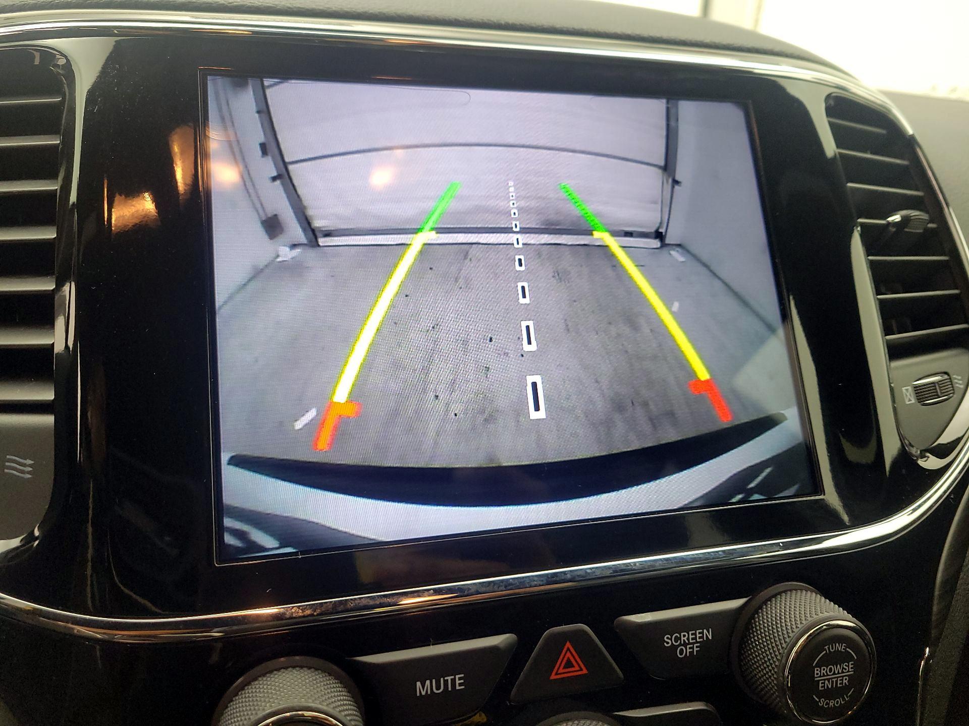 Thumbnail: 2020 Jeep Grand Cherokee - 14