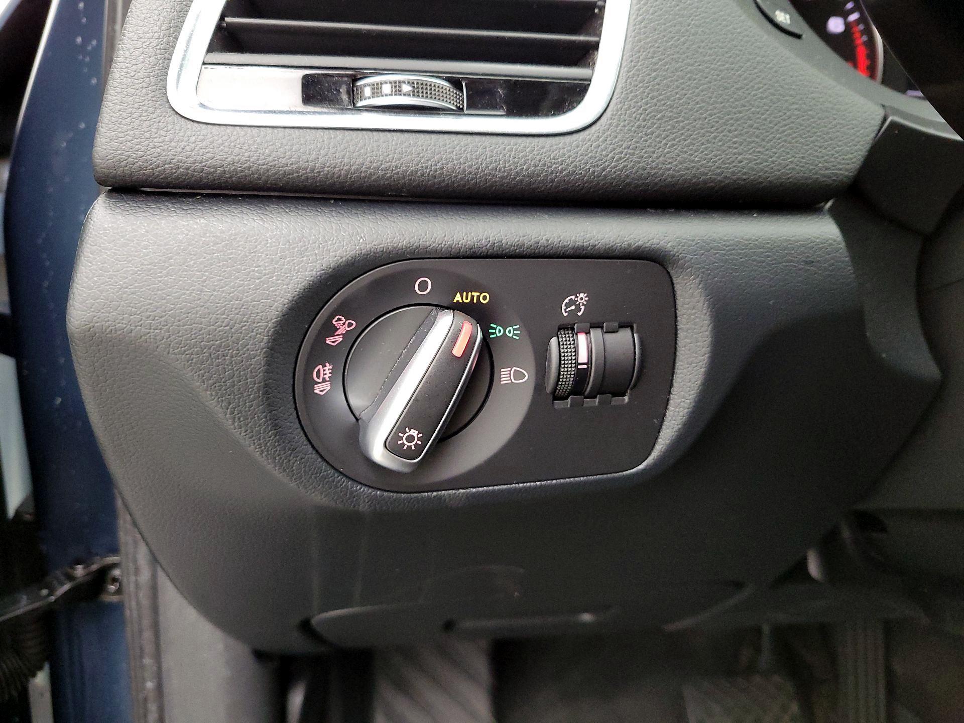 Thumbnail: 2018 Audi Q3 - 13