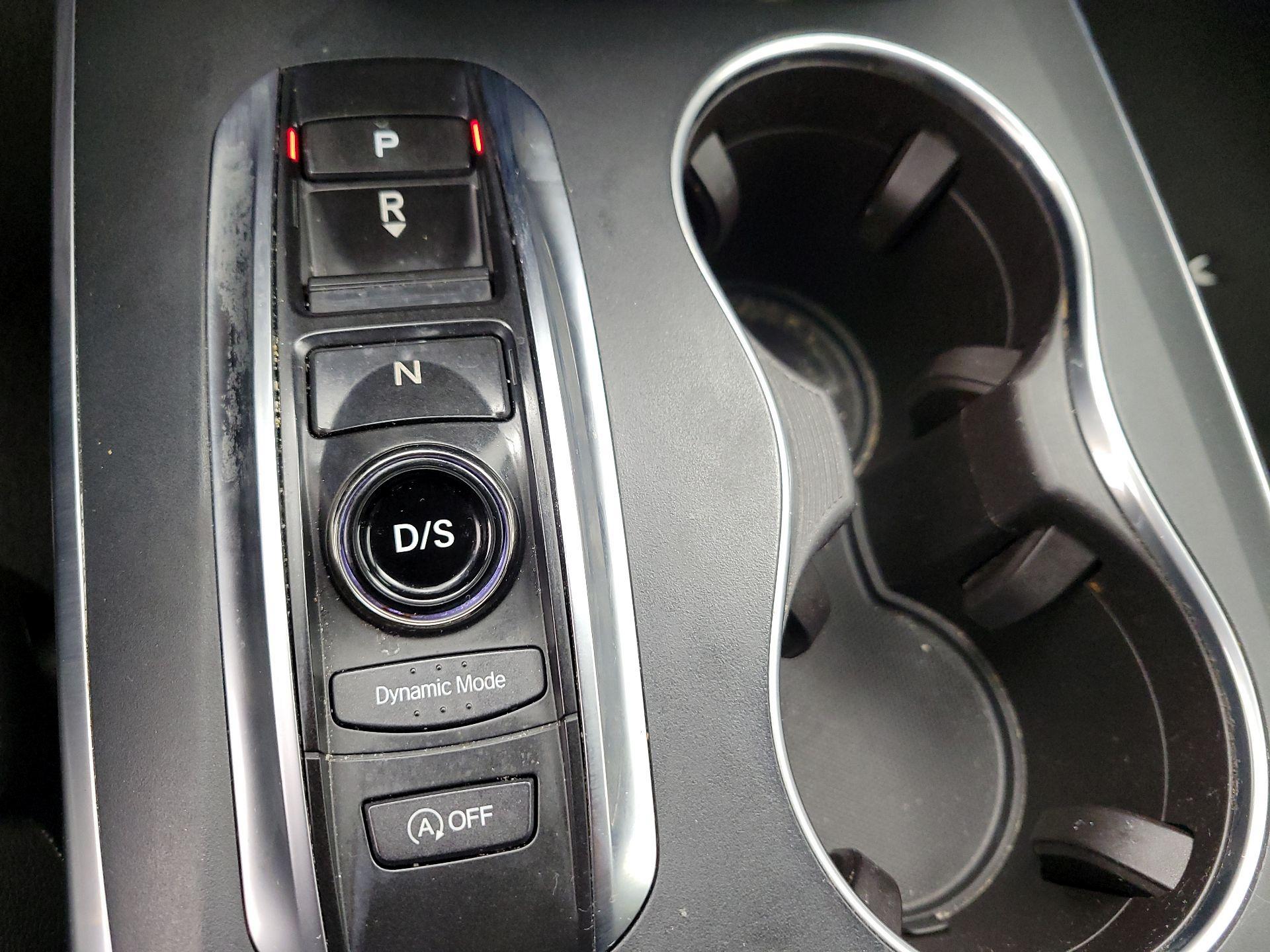 Thumbnail: 2019 Acura MDX - 17