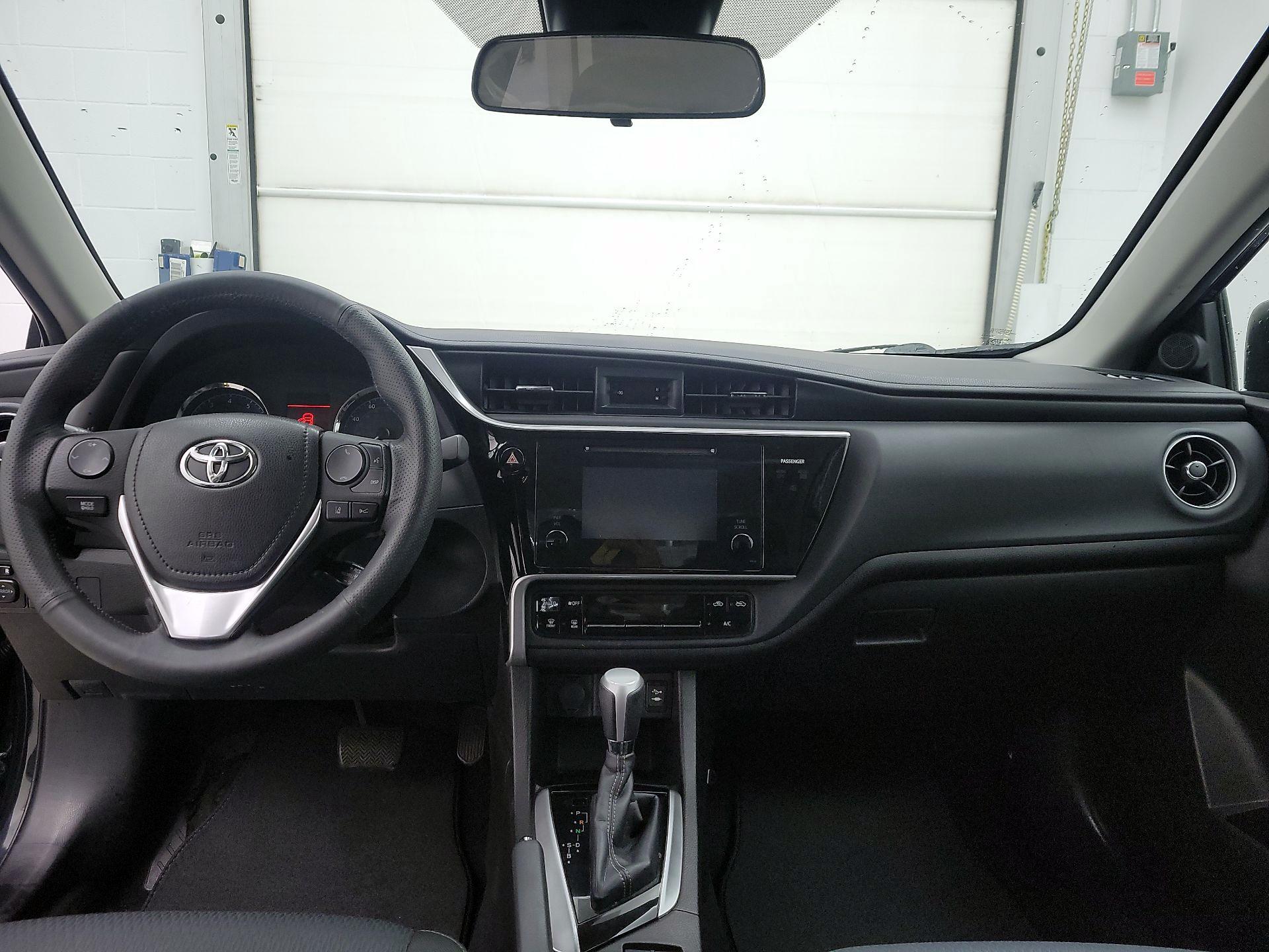 Thumbnail: 2017 Toyota Corolla - 9