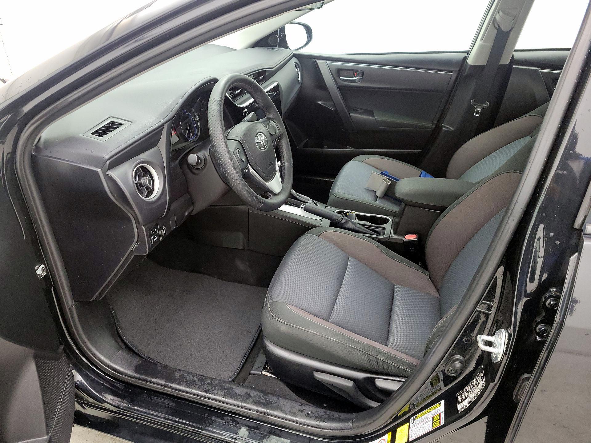 Thumbnail: 2017 Toyota Corolla - 11