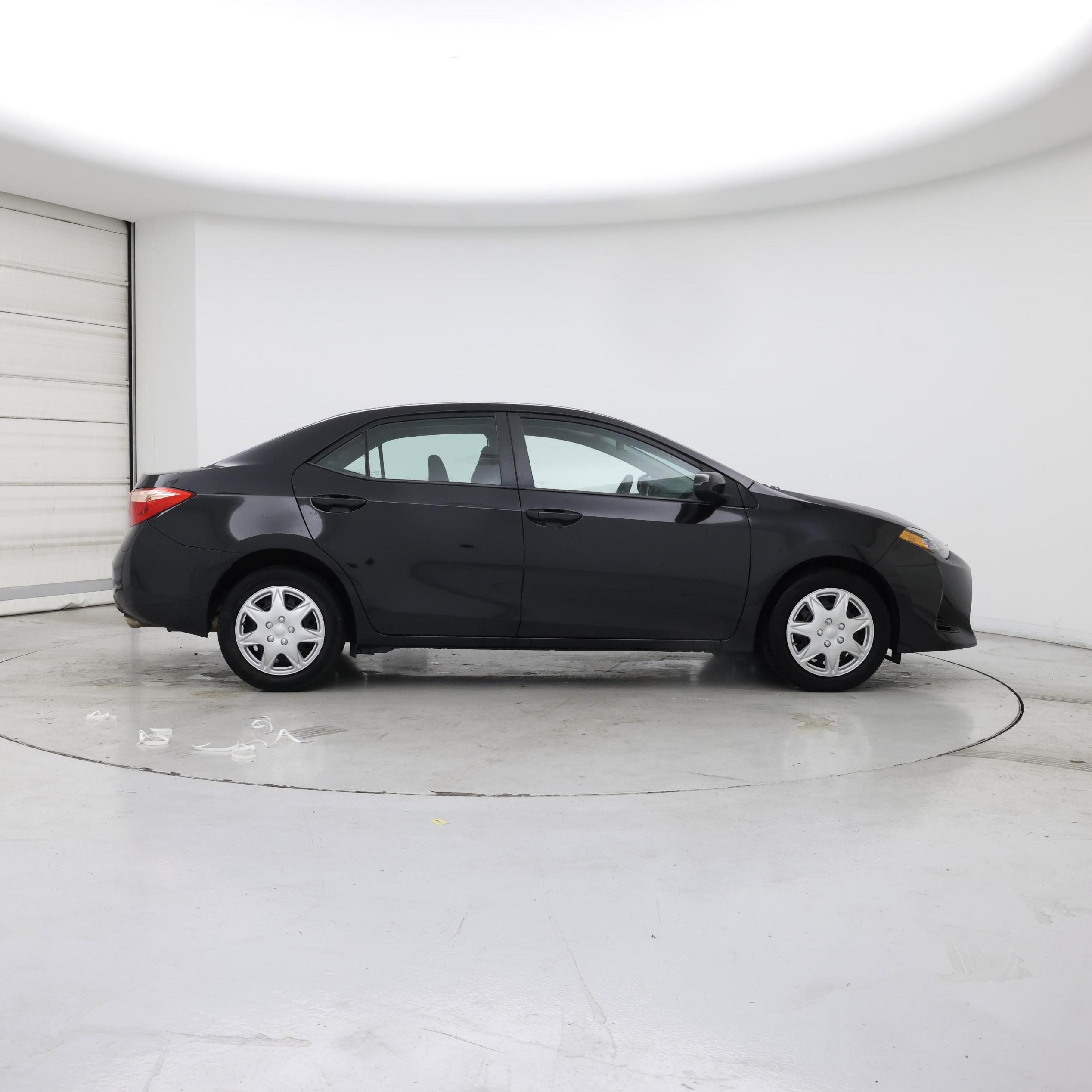 Thumbnail: 2017 Toyota Corolla - 7