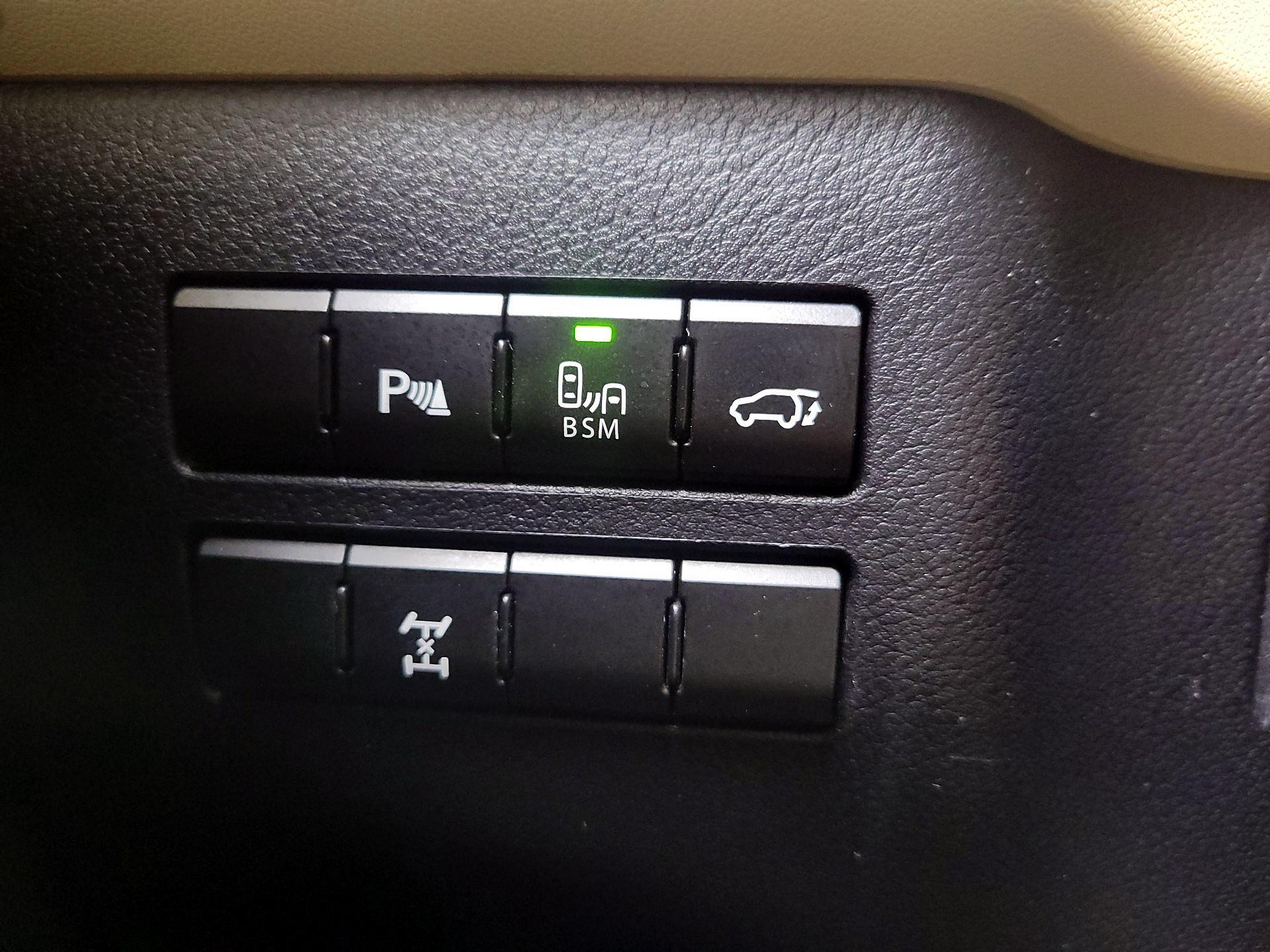 Thumbnail: 2015 Lexus NX - 13