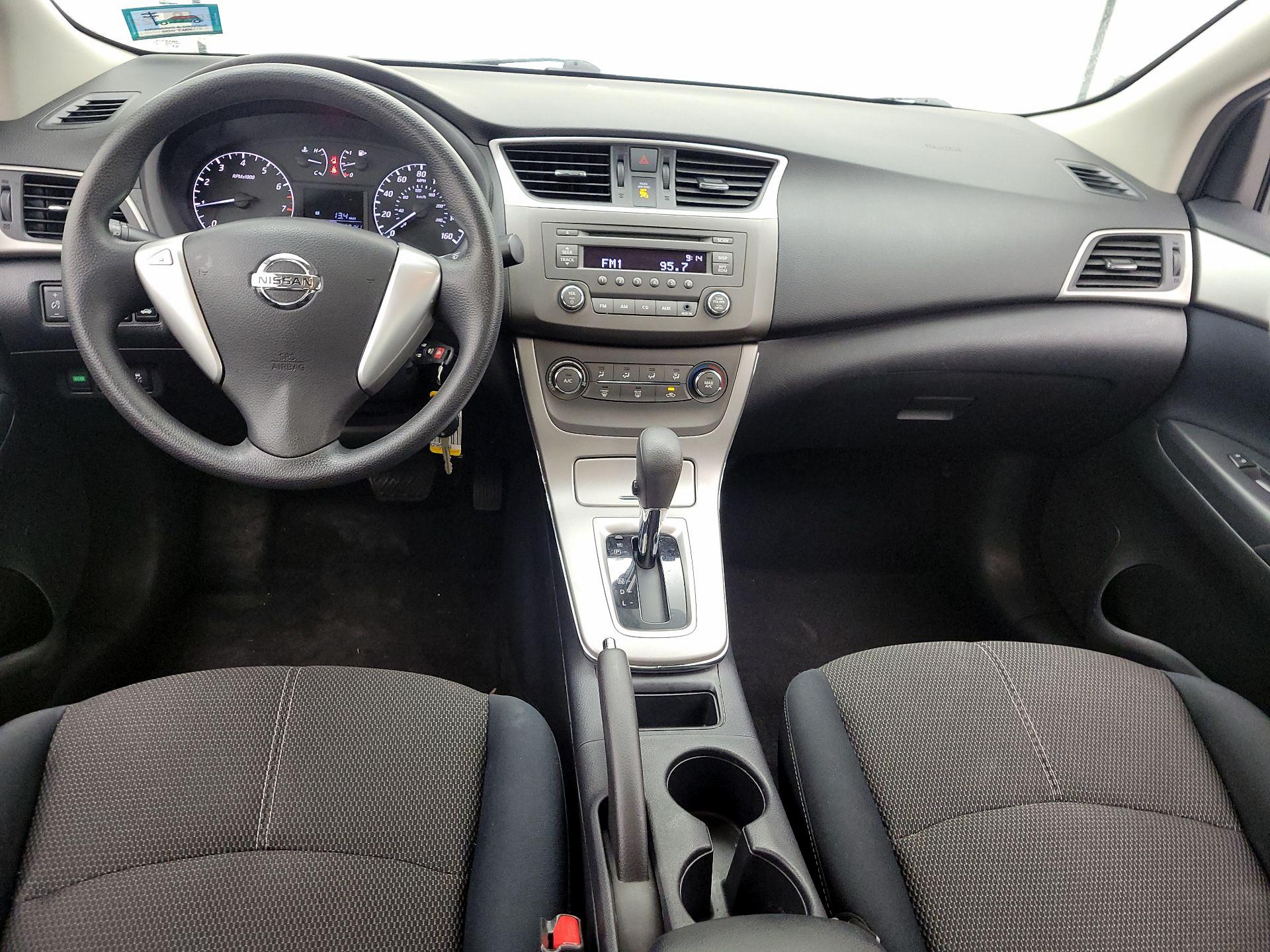 Thumbnail: 2014 Nissan Sentra - 9