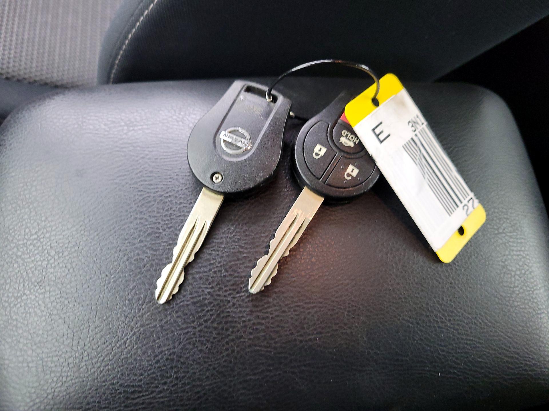 Thumbnail: 2014 Nissan Sentra - 20