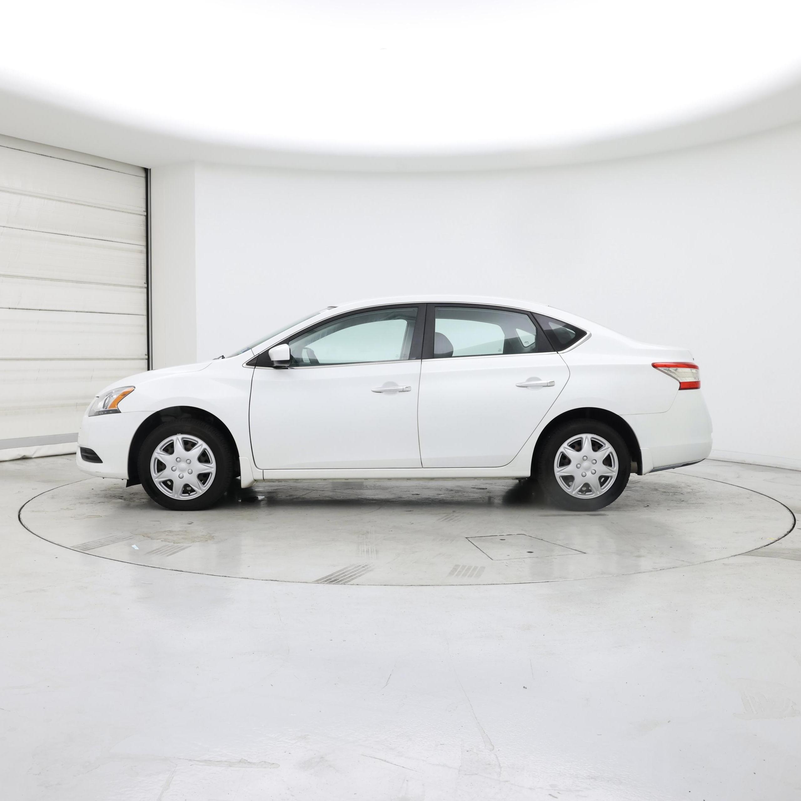 Thumbnail: 2014 Nissan Sentra - 3