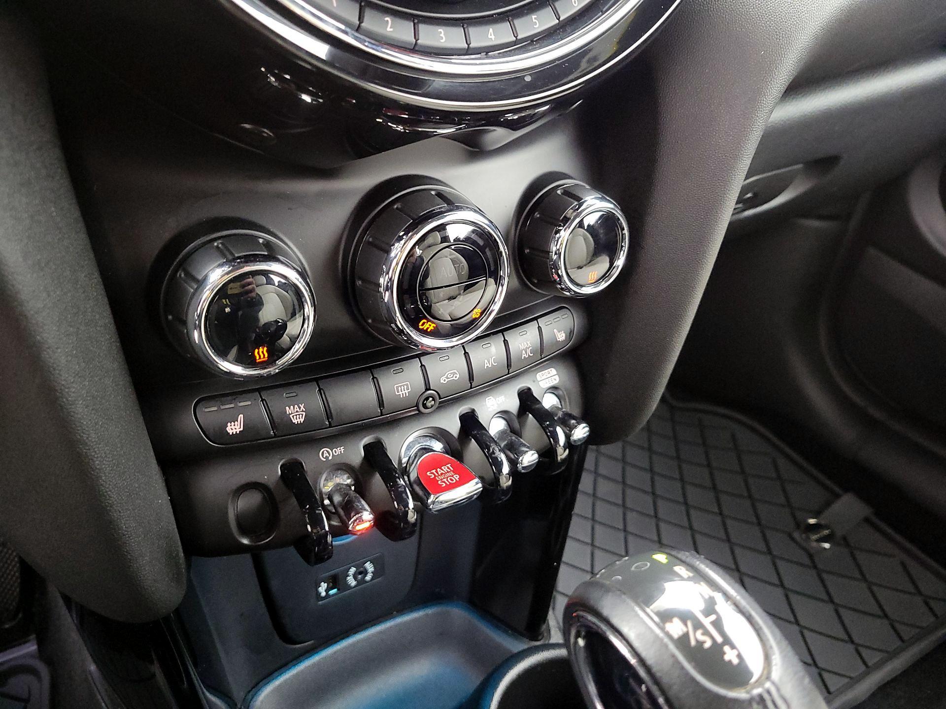 Thumbnail: 2018 MINI Cooper - 16