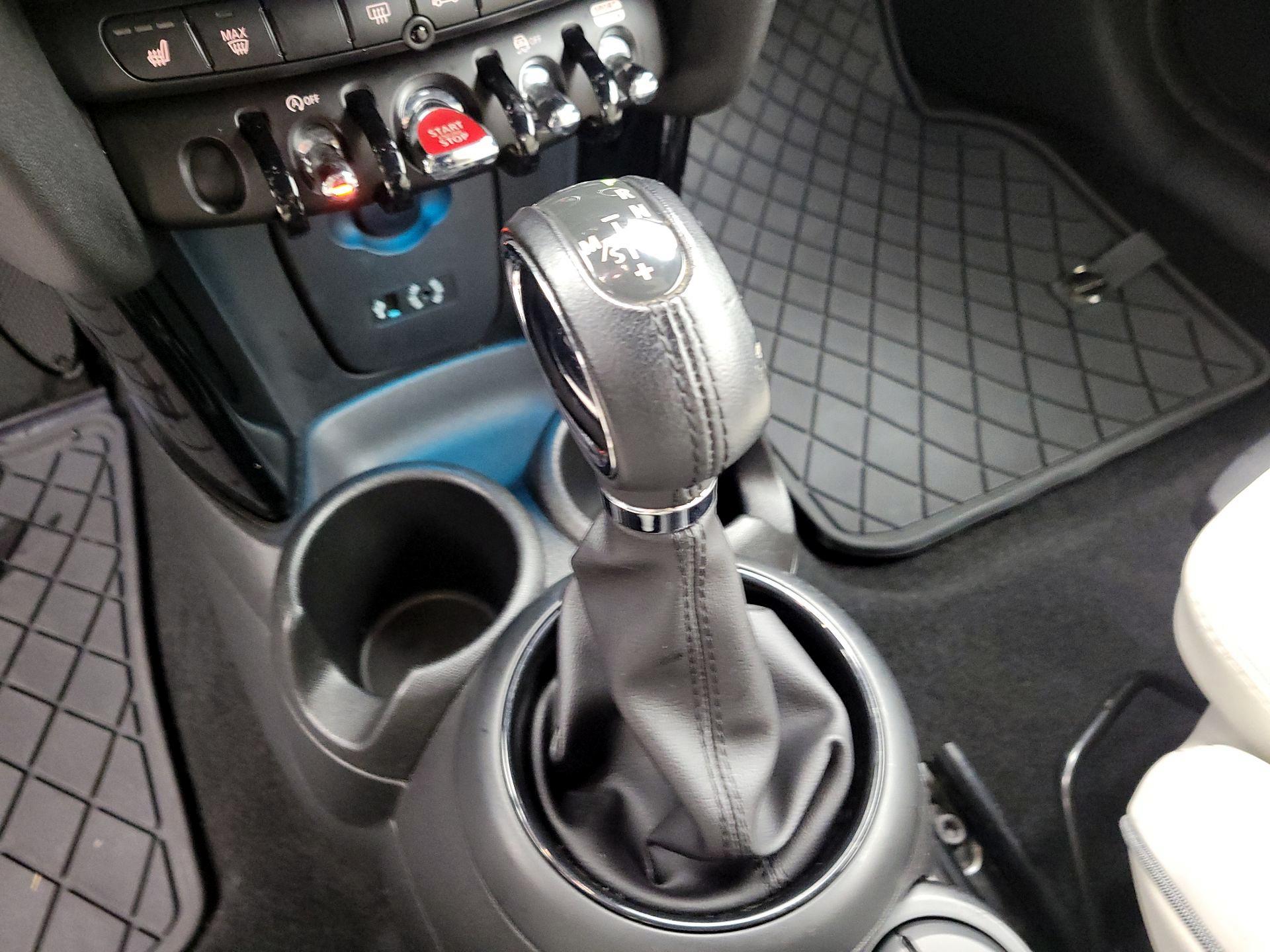 Thumbnail: 2018 MINI Cooper - 17