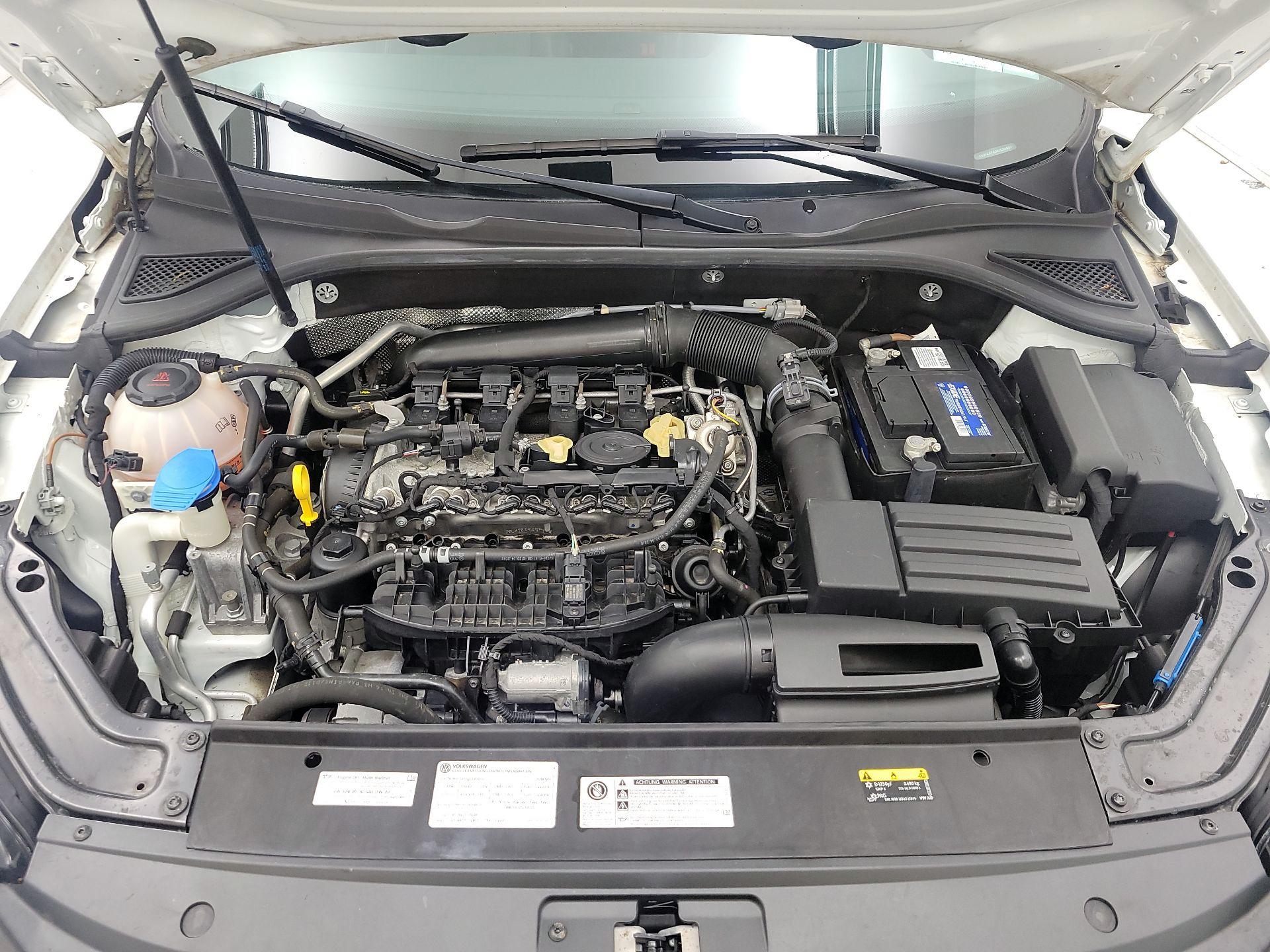 Thumbnail: 2018 Volkswagen Passat - 19