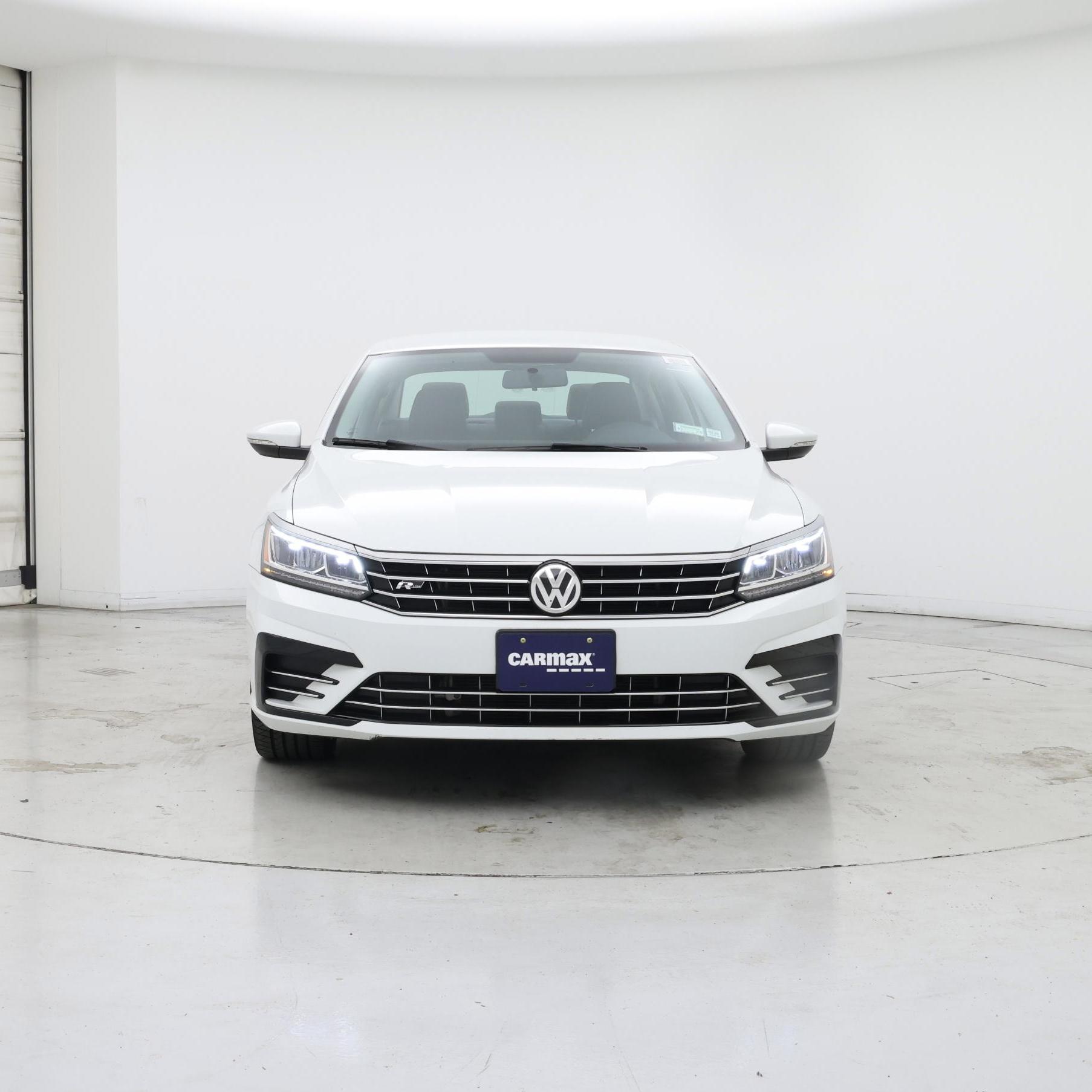 Thumbnail: 2018 Volkswagen Passat - 5