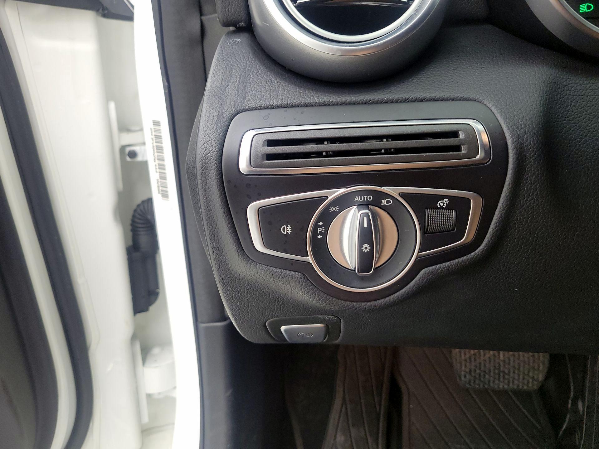 Thumbnail: 2019 Mercedes-Benz C-Class - 13