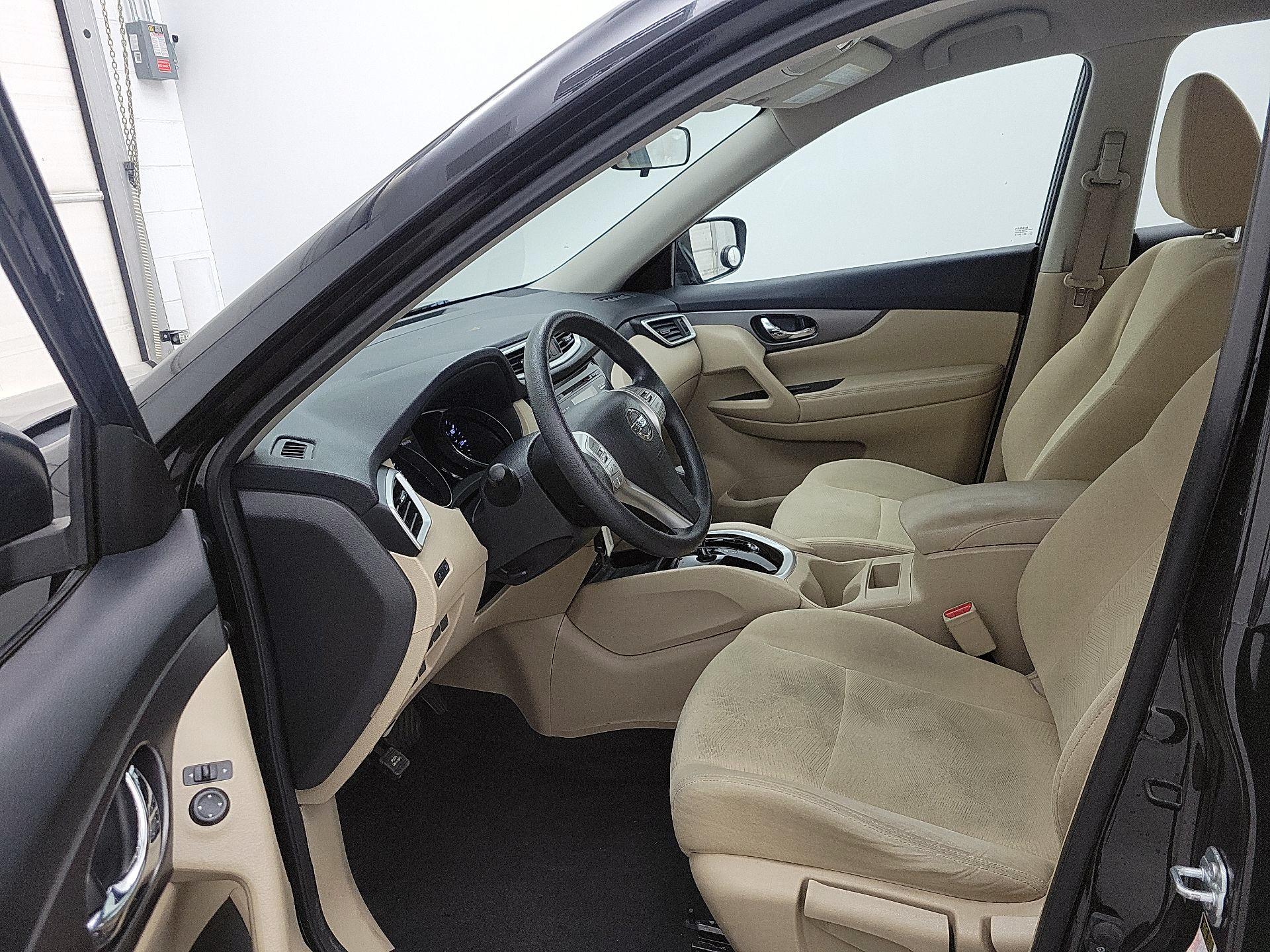 Thumbnail: 2016 Nissan Rogue - 11