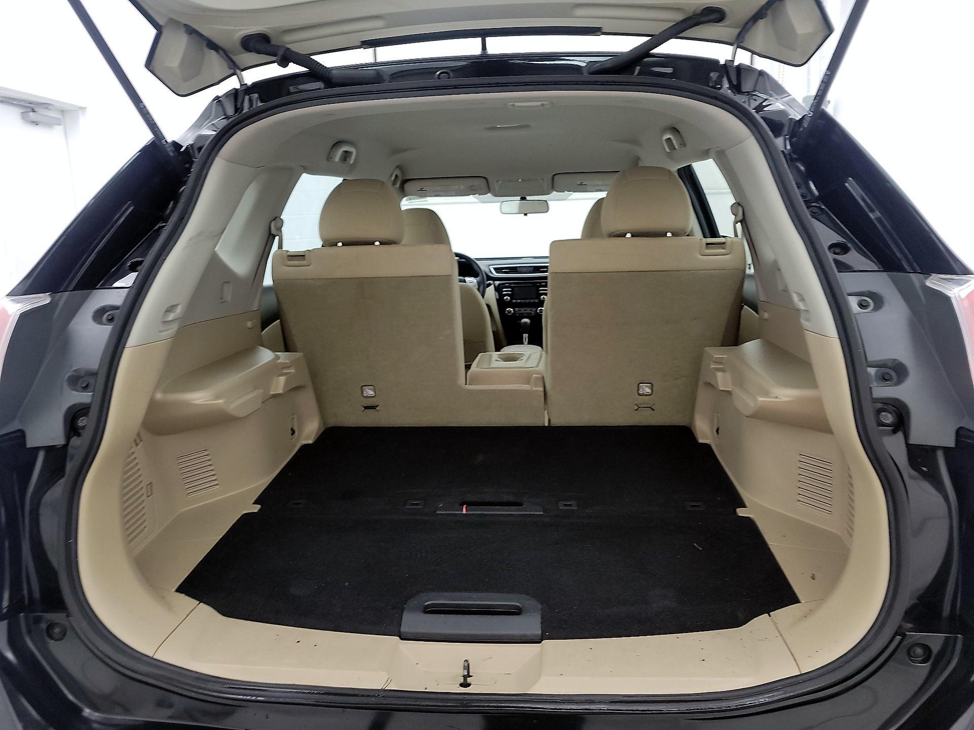 Thumbnail: 2016 Nissan Rogue - 20