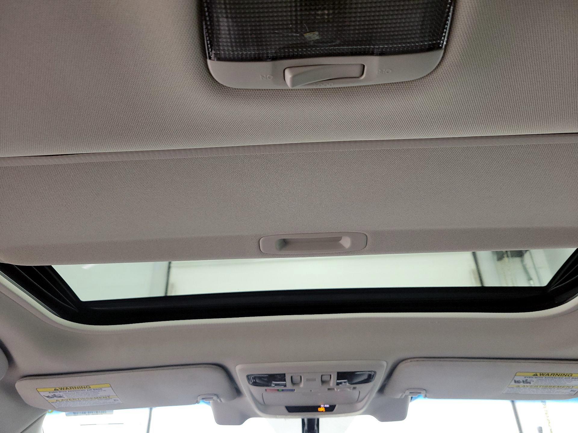 Thumbnail: 2017 Subaru Outback - 19