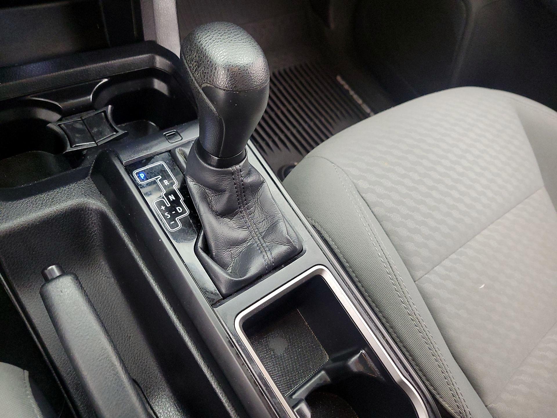 Thumbnail: 2020 Toyota Tacoma - 17