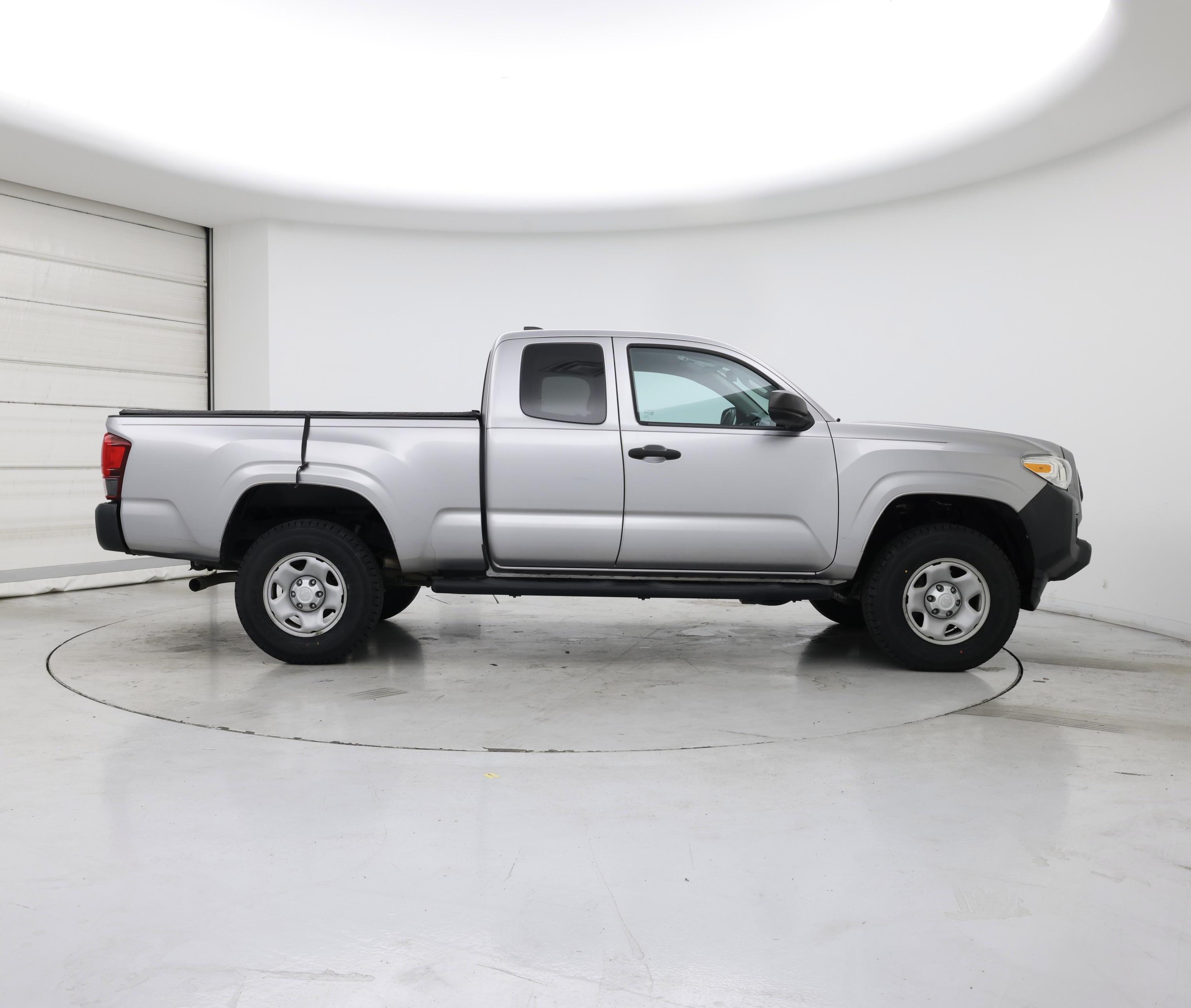 Thumbnail: 2020 Toyota Tacoma - 7