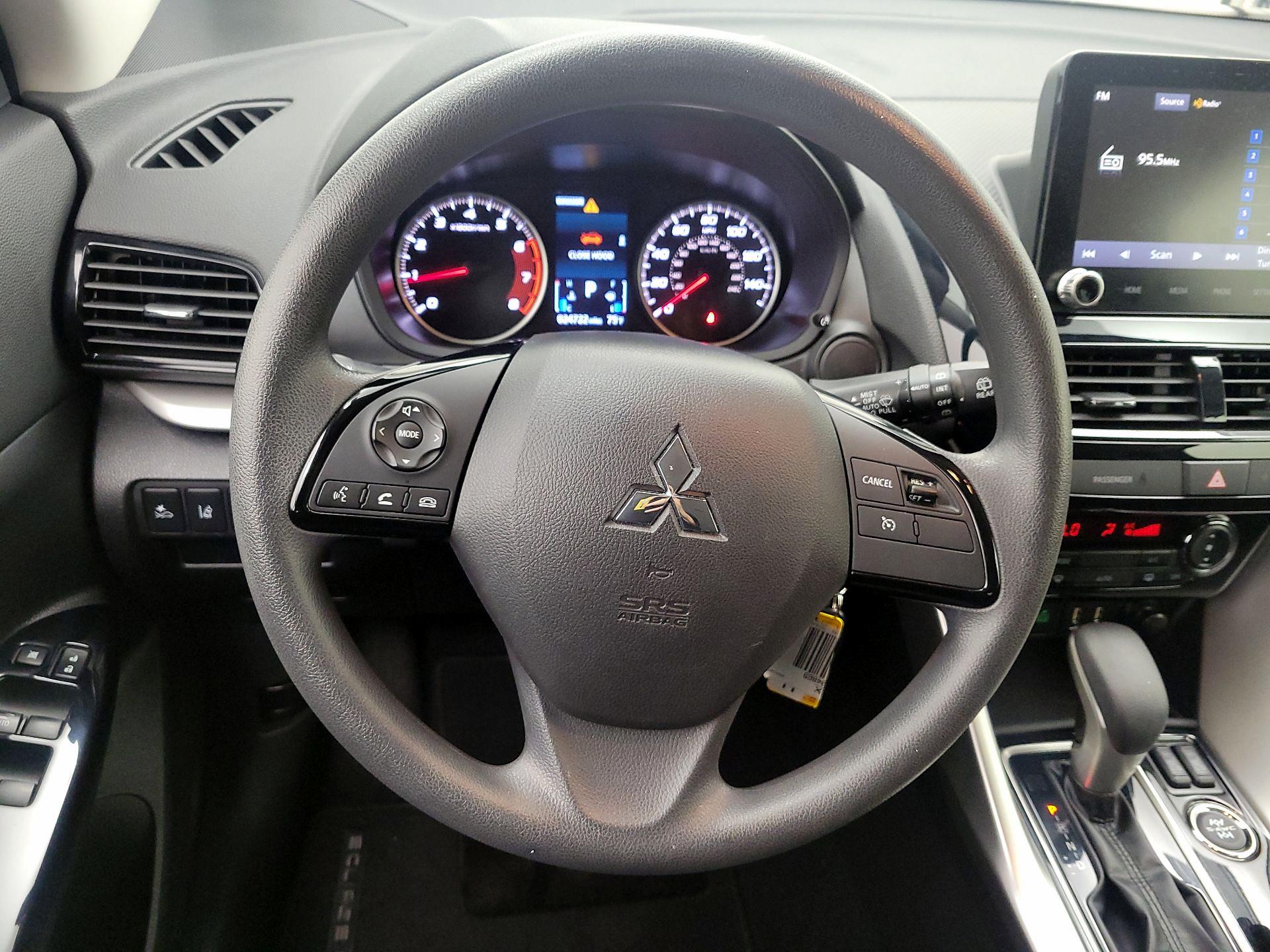 Thumbnail: 2023 Mitsubishi Eclipse Cross - 10