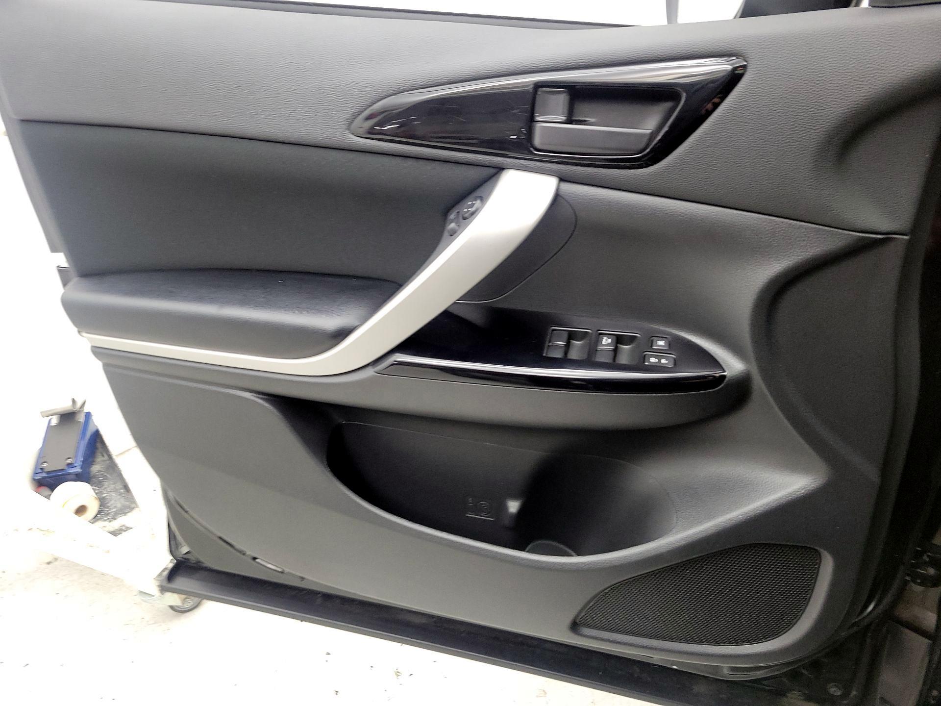 Thumbnail: 2023 Mitsubishi Eclipse Cross - 12