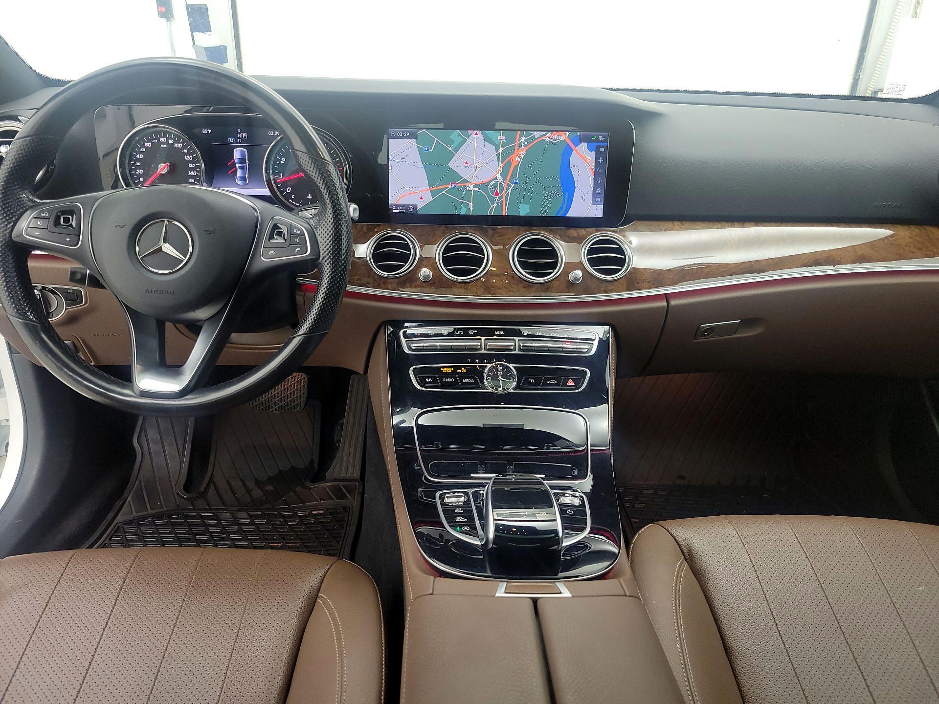 Thumbnail: 2017 Mercedes-Benz E-Class - 9