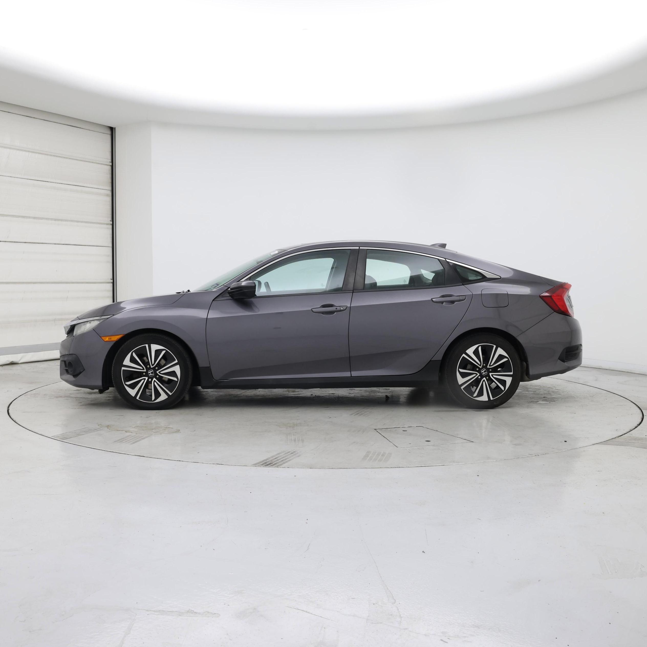 Thumbnail: 2016 Honda Civic - 3