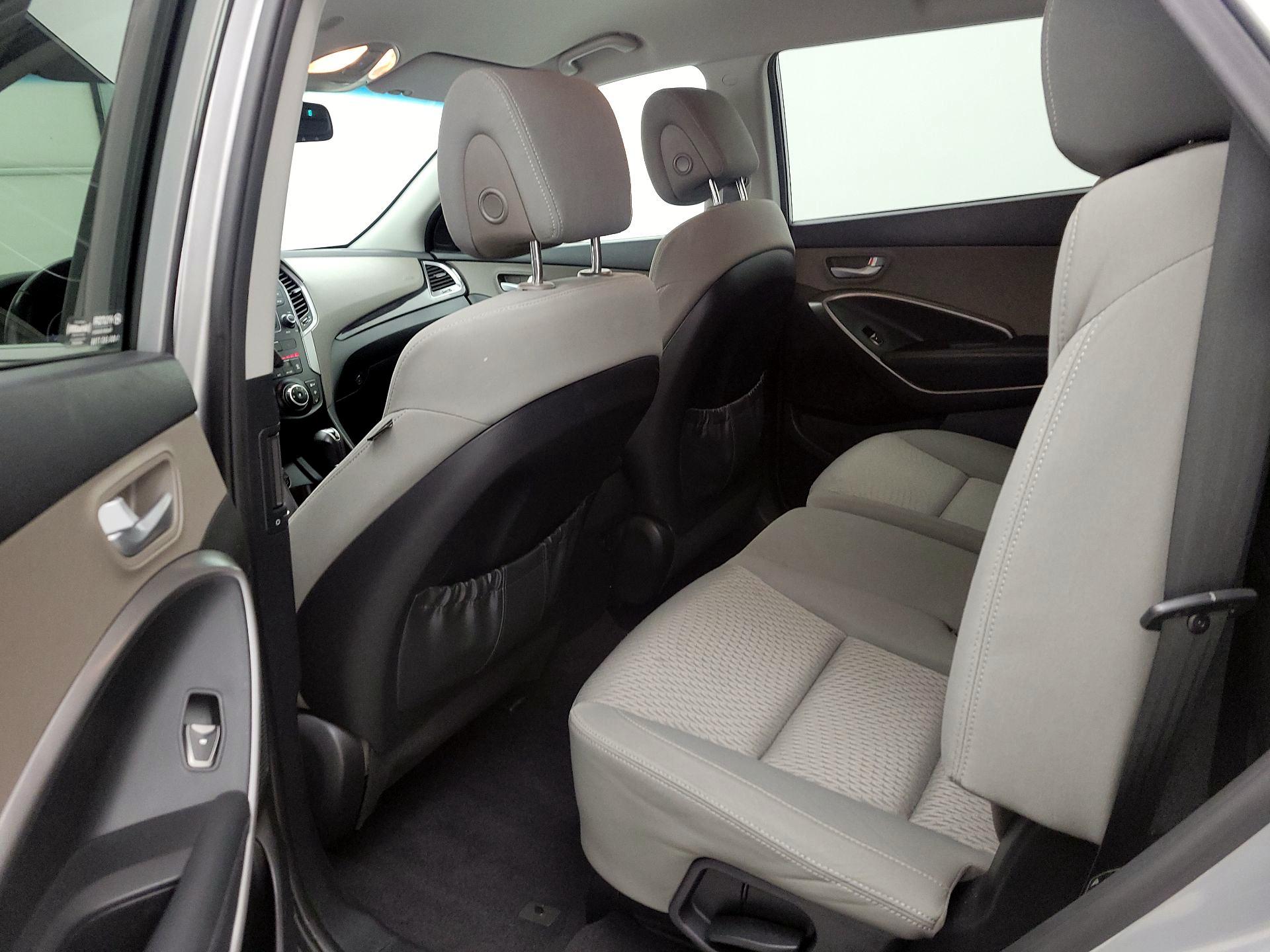 Thumbnail: 2014 Hyundai Santa Fe - 19