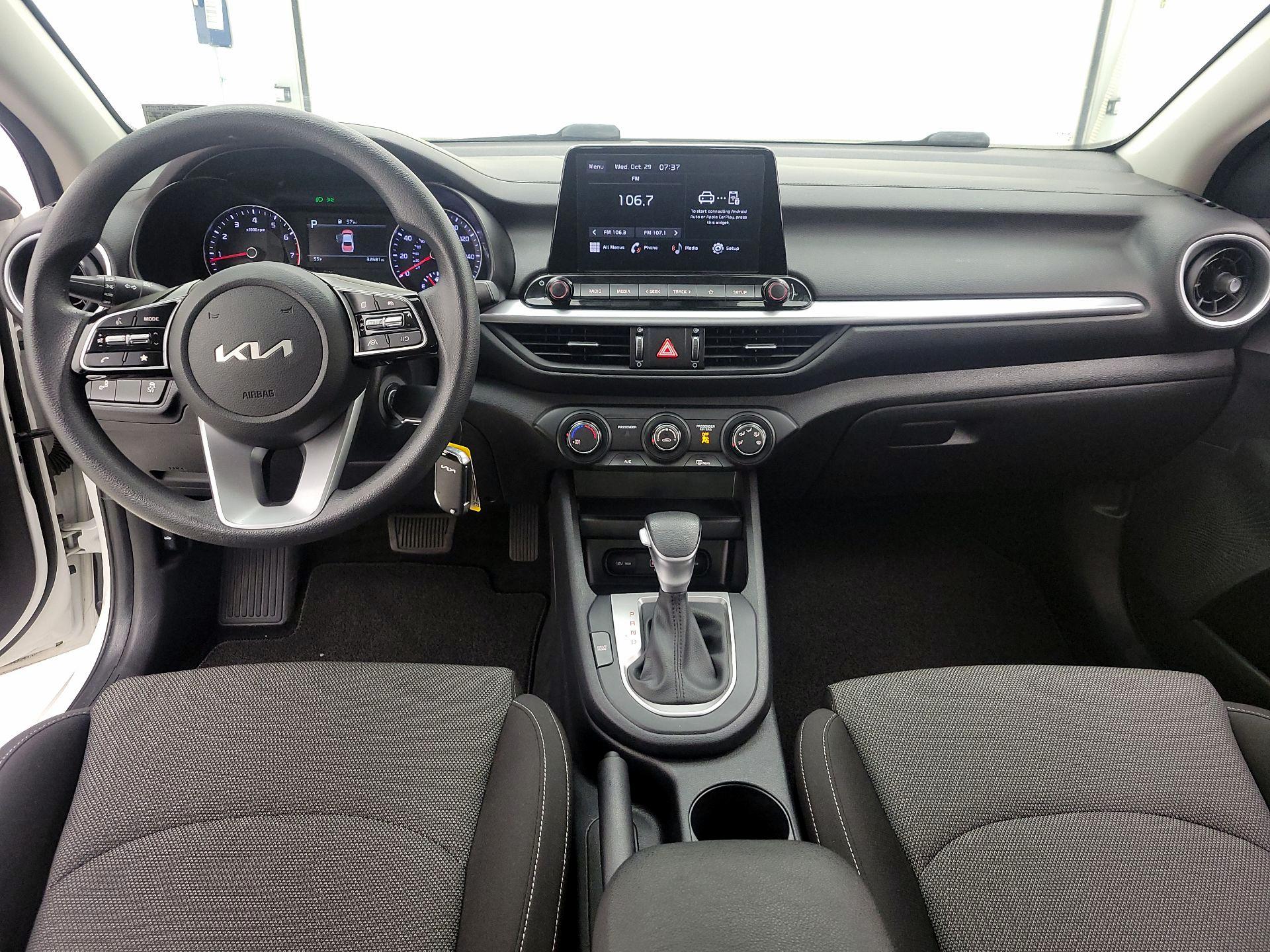 Thumbnail: 2023 Kia Forte - 9