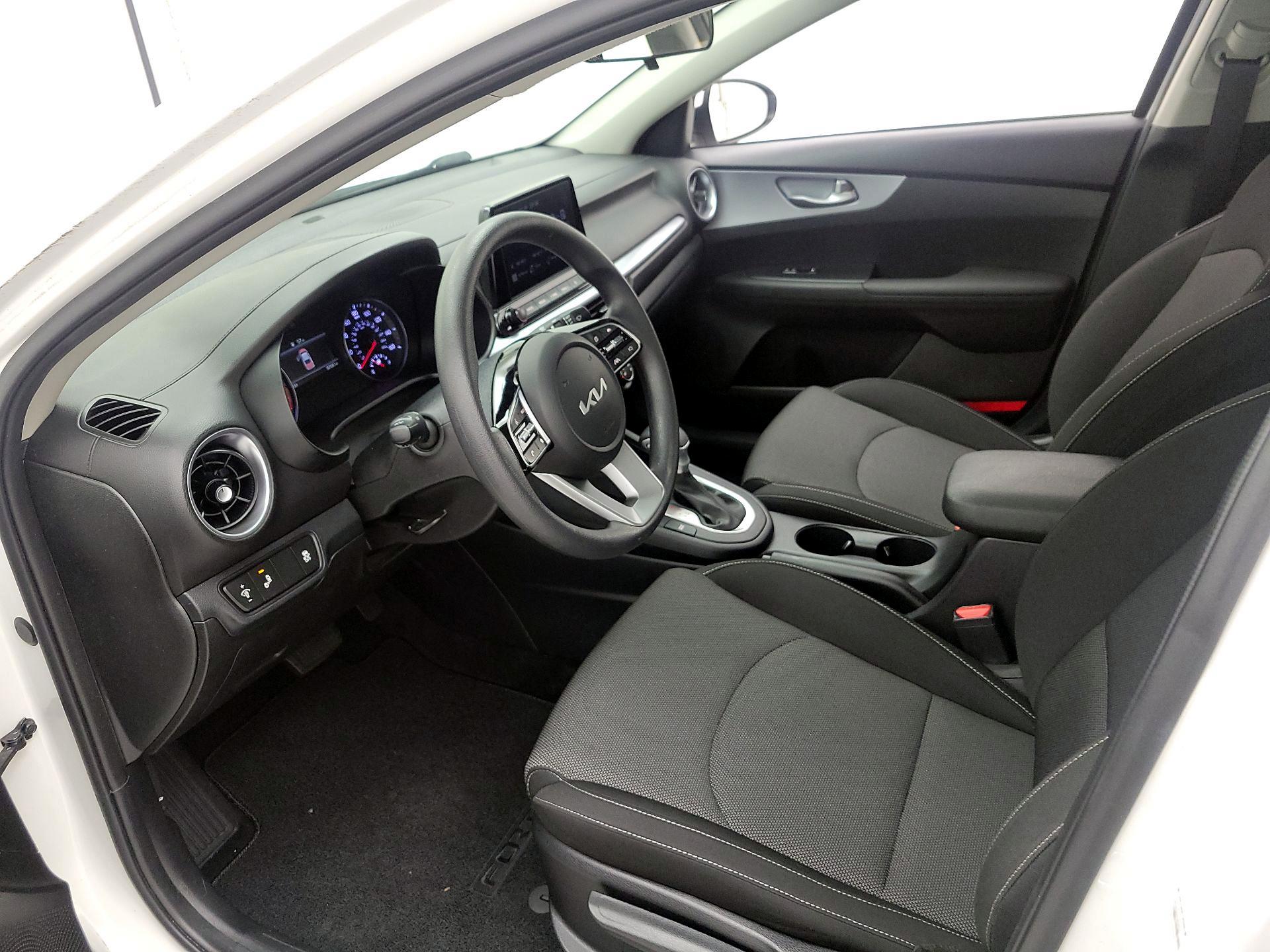 Thumbnail: 2023 Kia Forte - 11