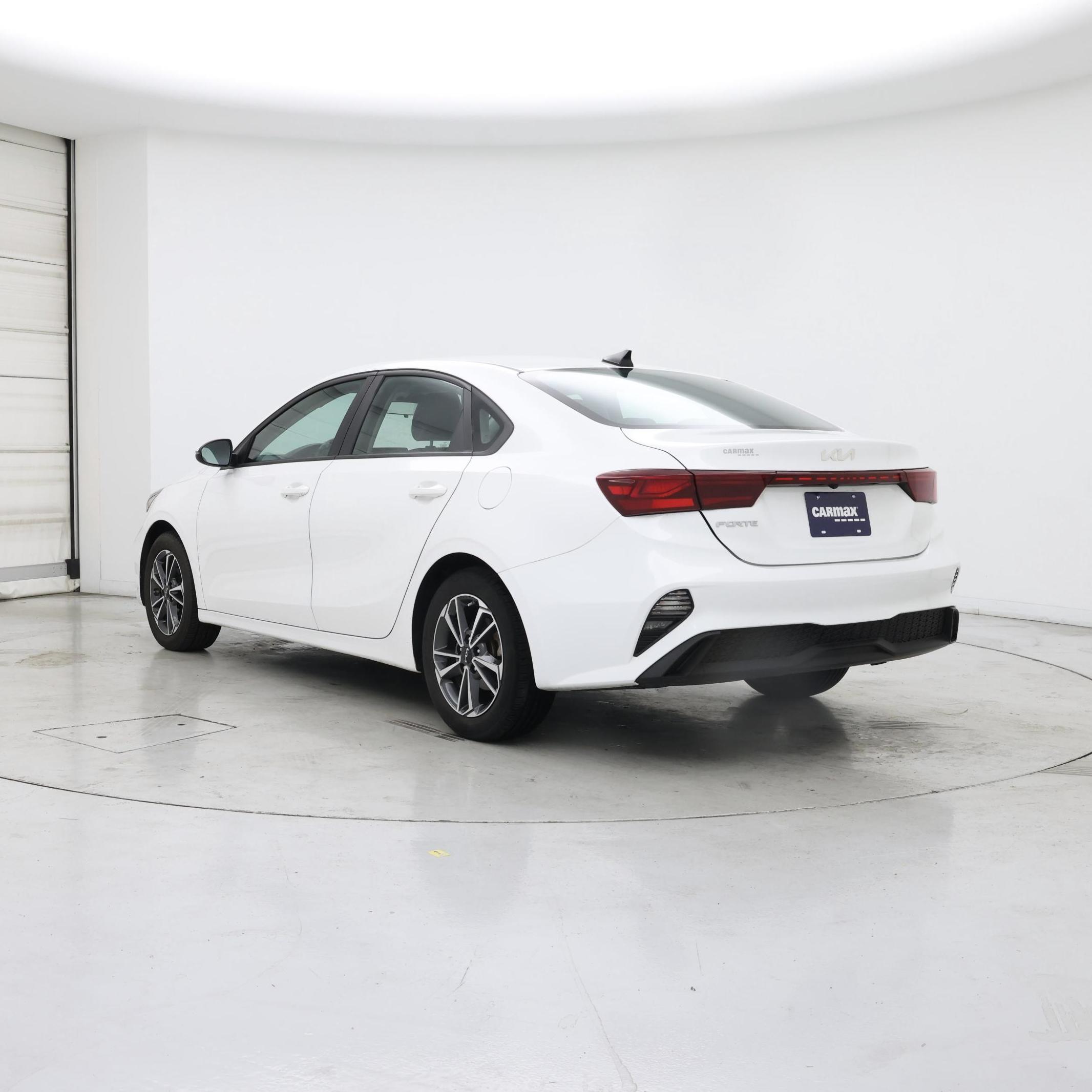 Thumbnail: 2023 Kia Forte - 2