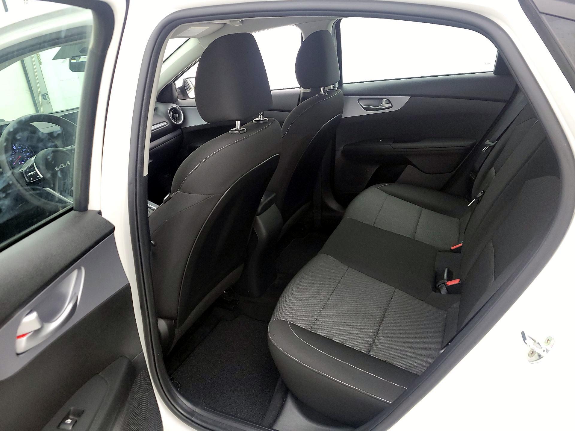 Thumbnail: 2023 Kia Forte - 19