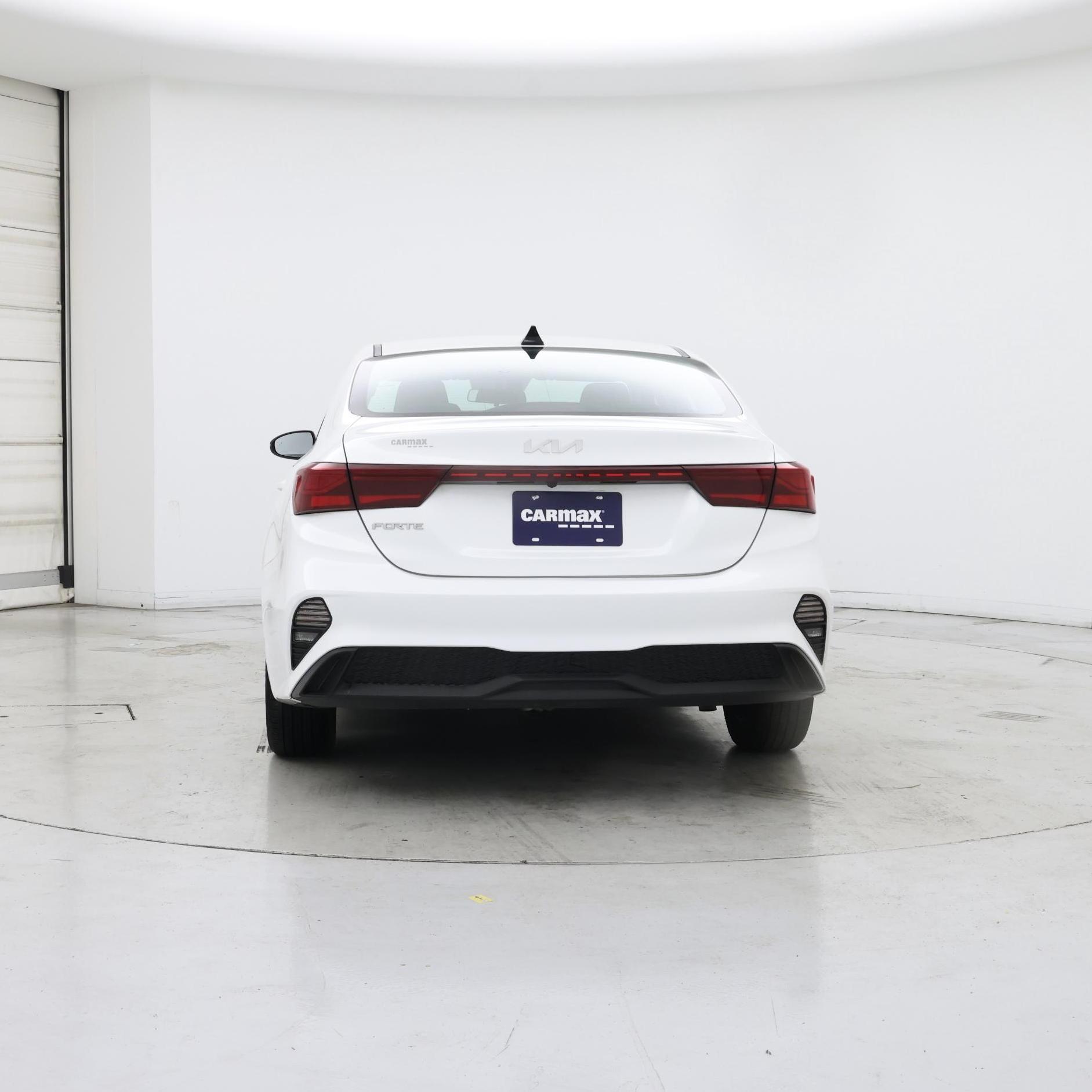 Thumbnail: 2023 Kia Forte - 6