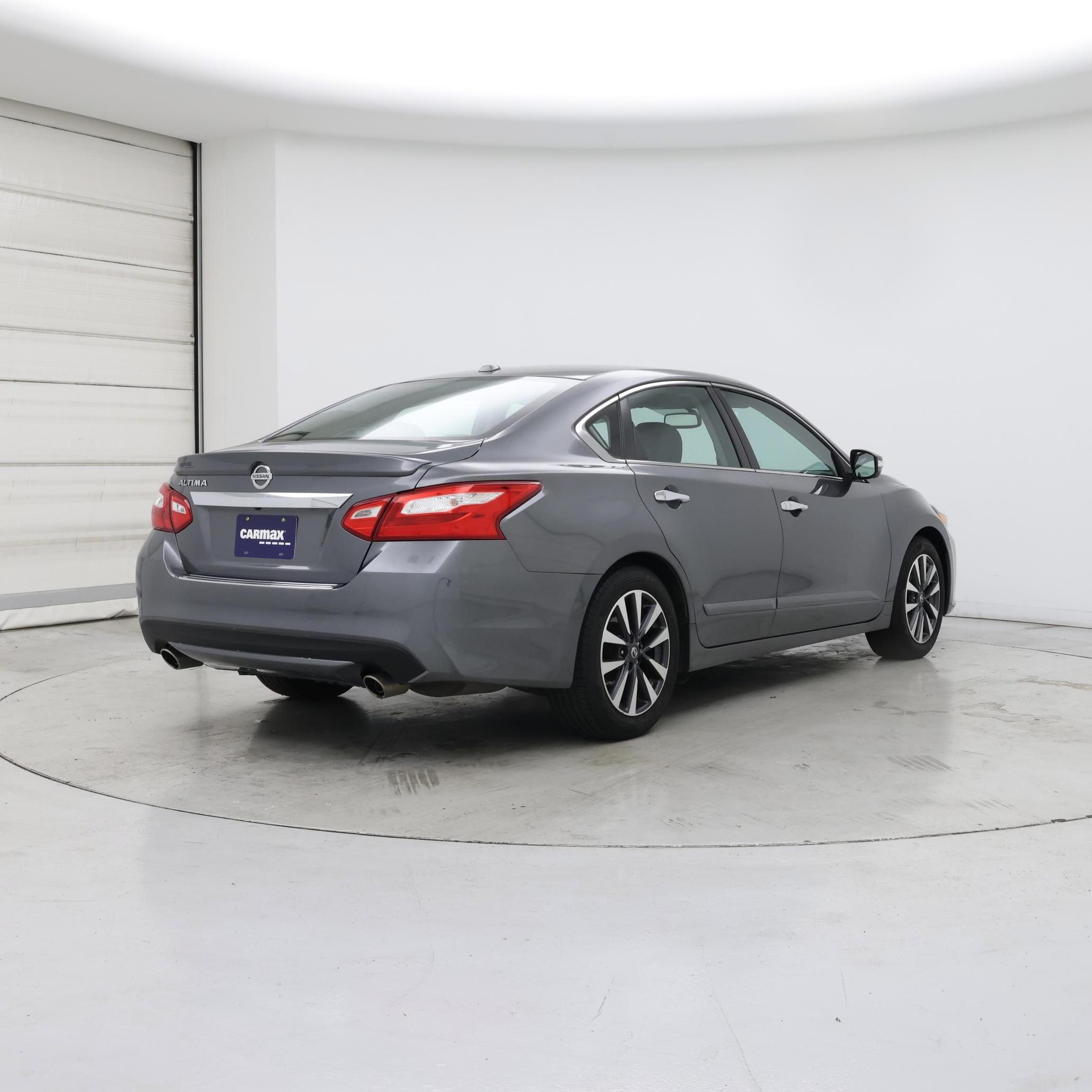 Thumbnail: 2016 Nissan Altima - 8
