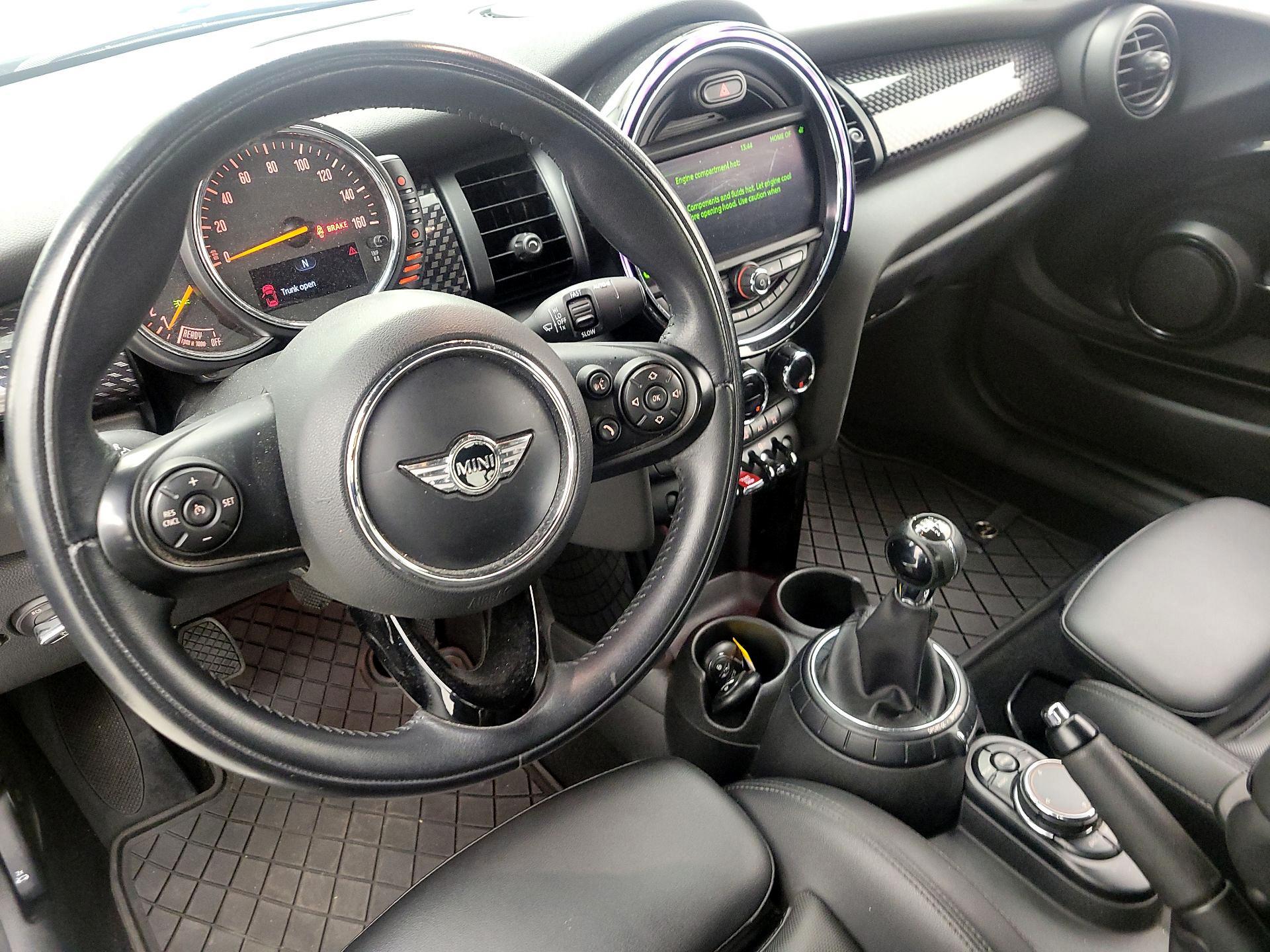 Thumbnail: 2016 MINI Cooper - 9