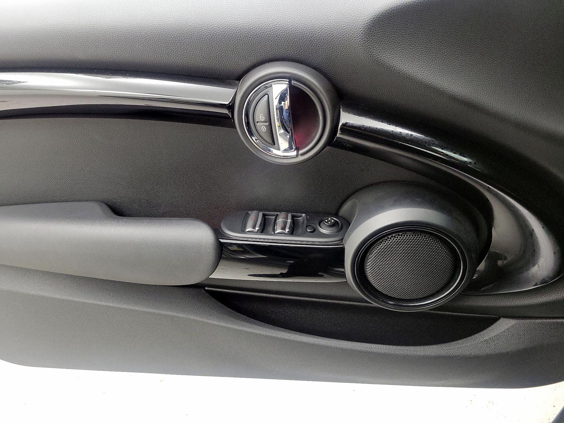 Thumbnail: 2016 MINI Cooper - 12