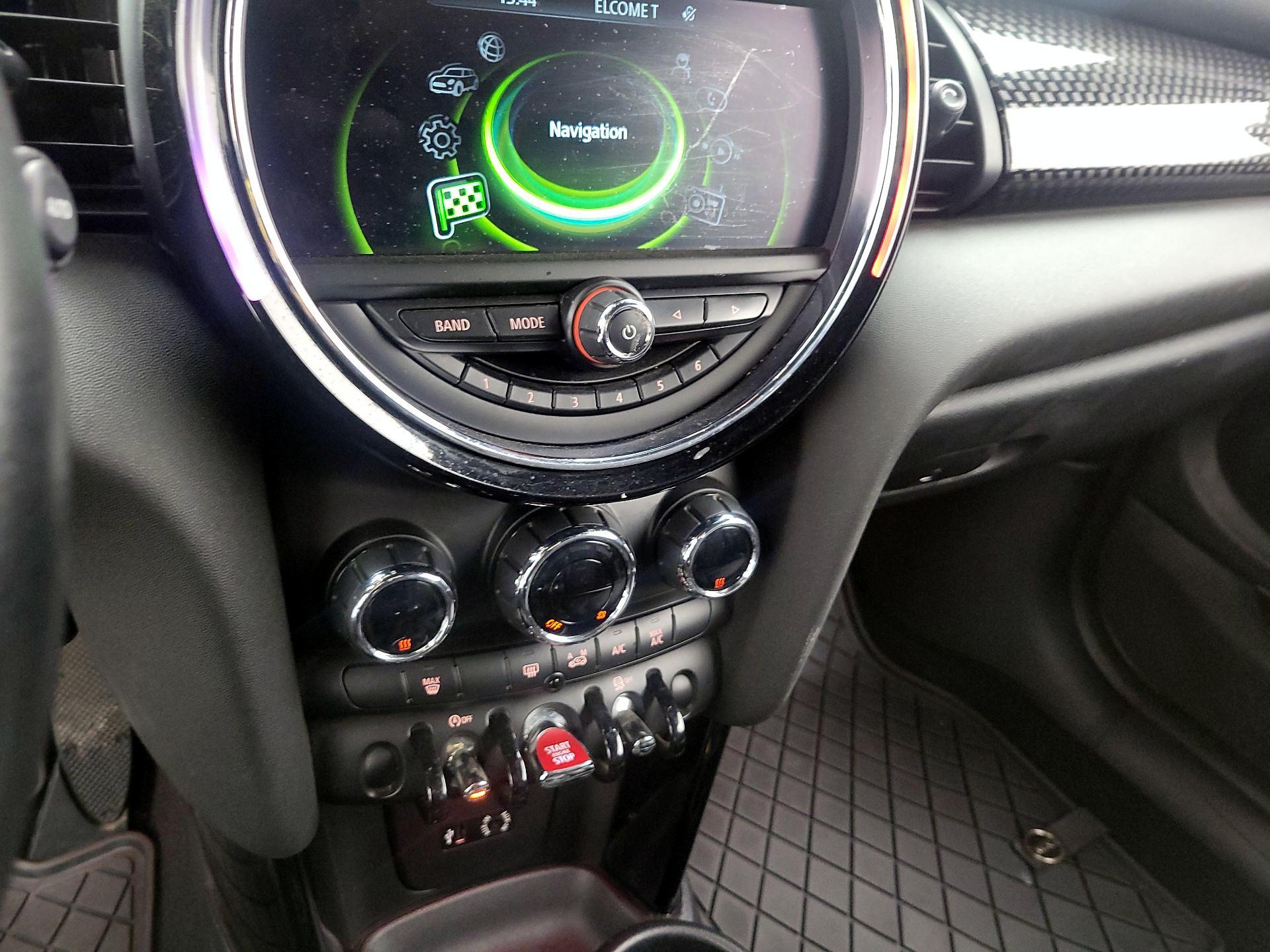 Thumbnail: 2016 MINI Cooper - 16