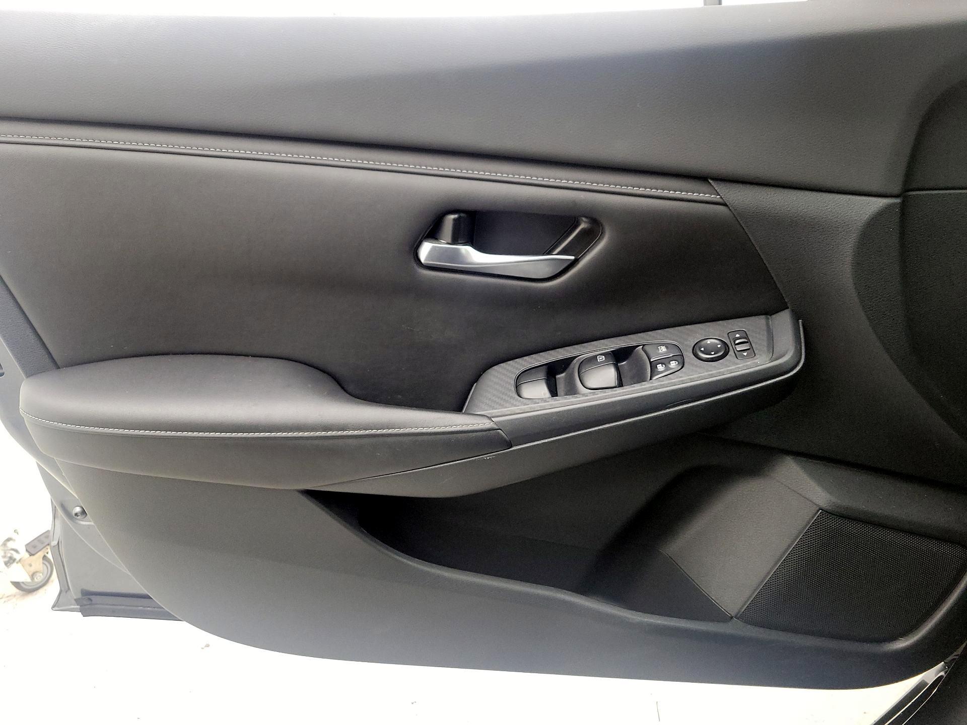 Thumbnail: 2021 Nissan Sentra - 12