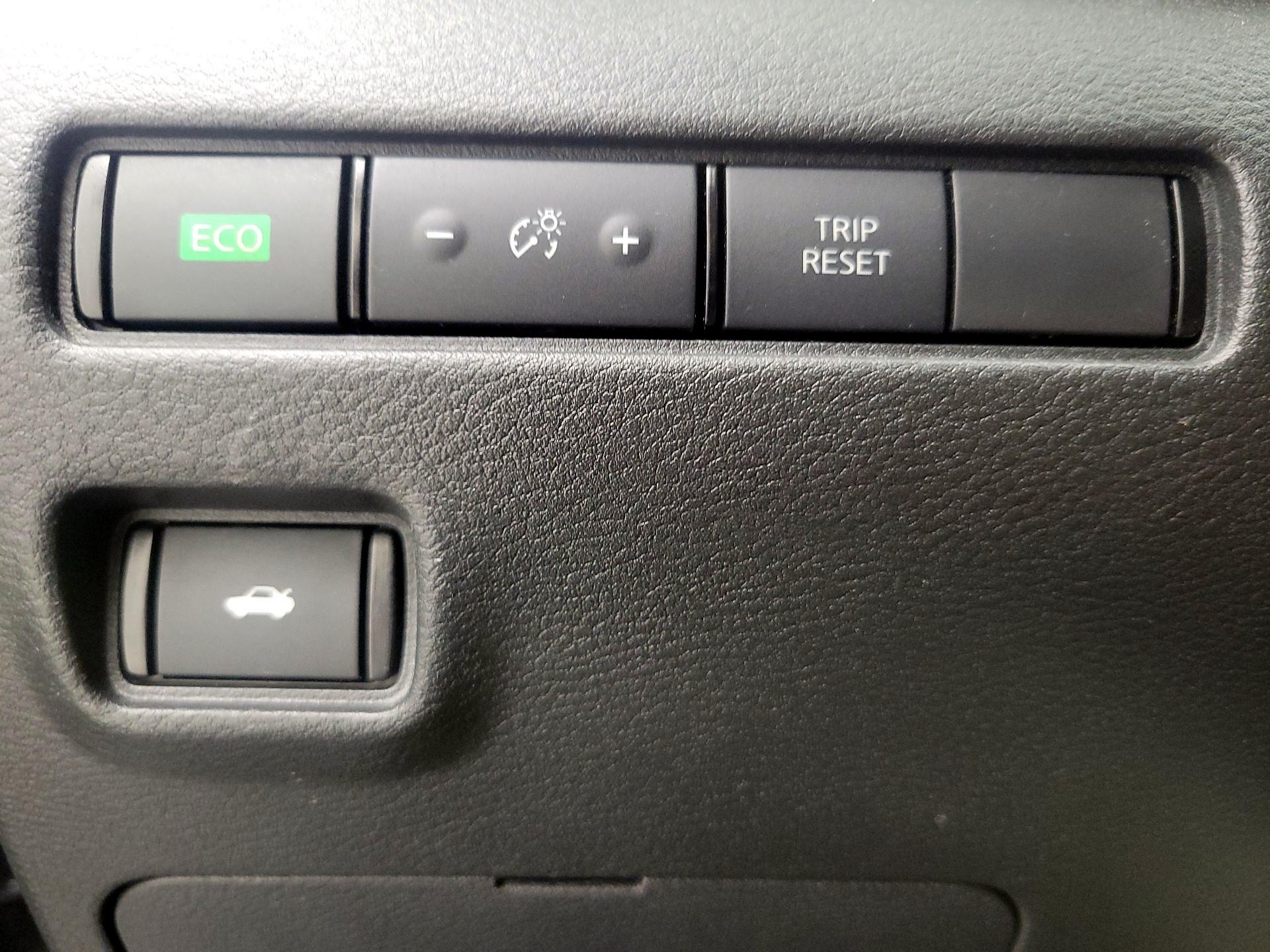 Thumbnail: 2021 Nissan Sentra - 13