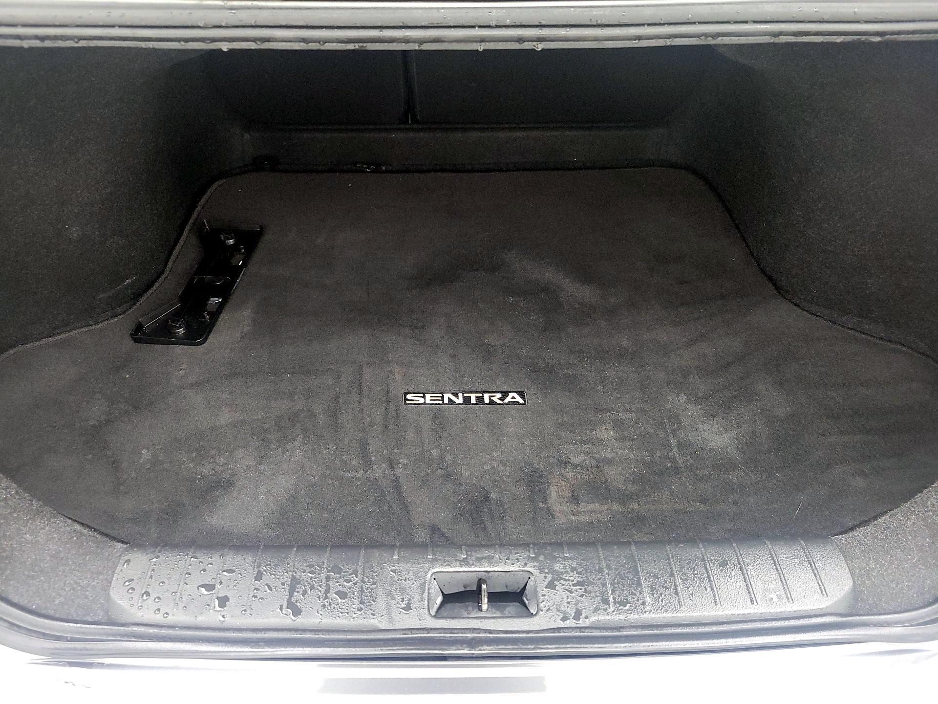 Thumbnail: 2021 Nissan Sentra - 20