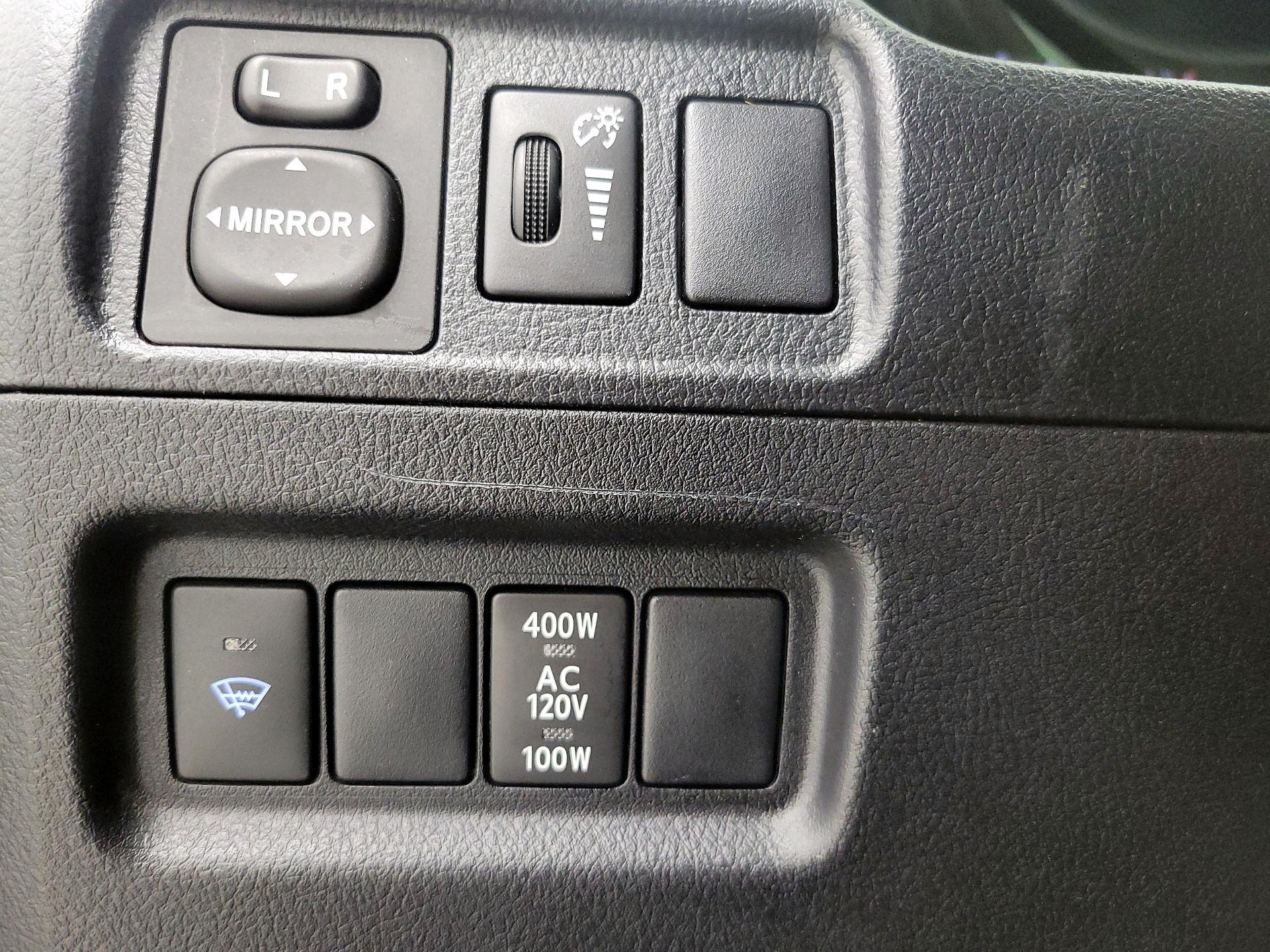 Thumbnail: 2018 Toyota 4Runner - 13