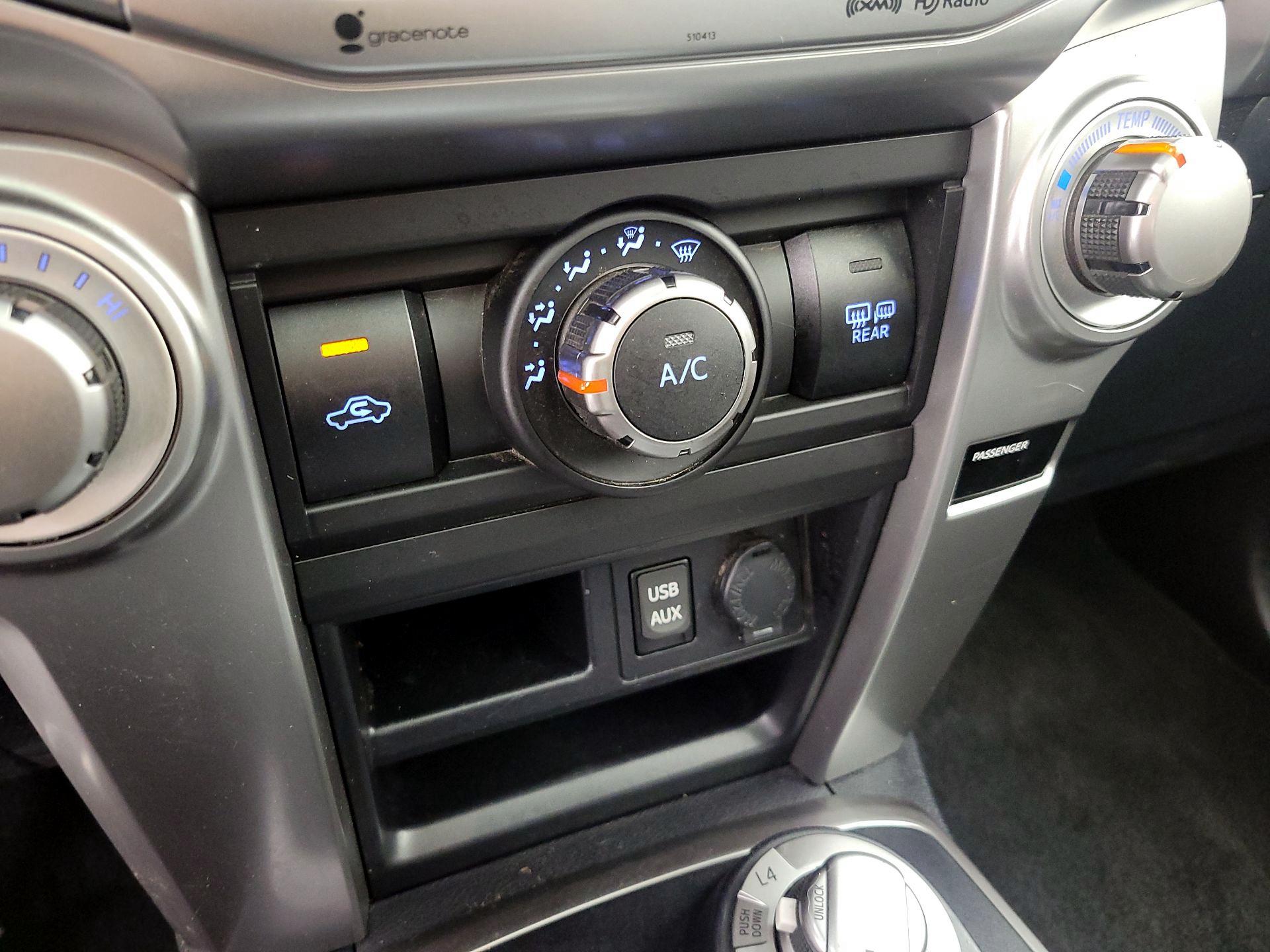 Thumbnail: 2018 Toyota 4Runner - 16