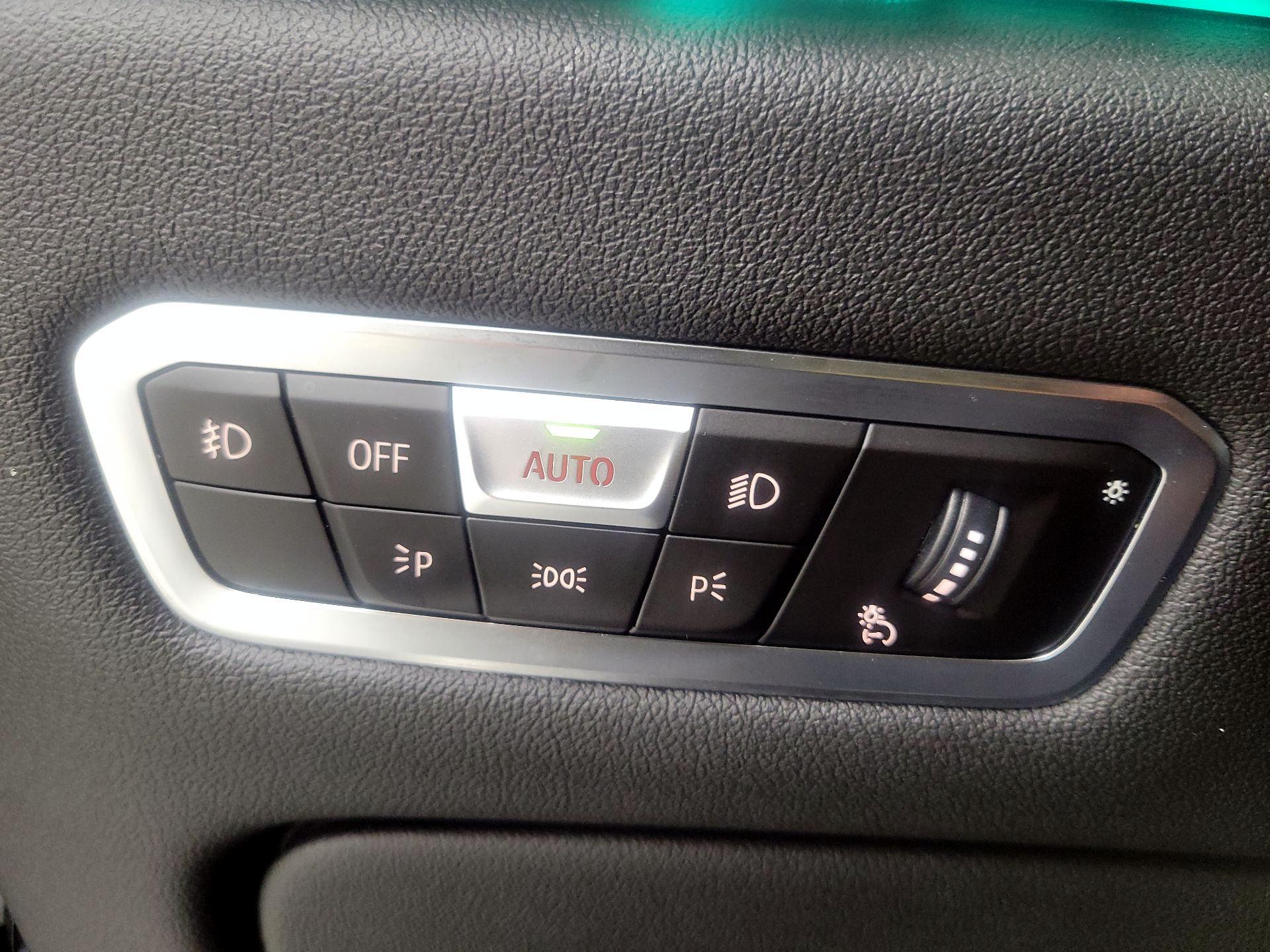 Thumbnail: 2020 BMW X5 - 13