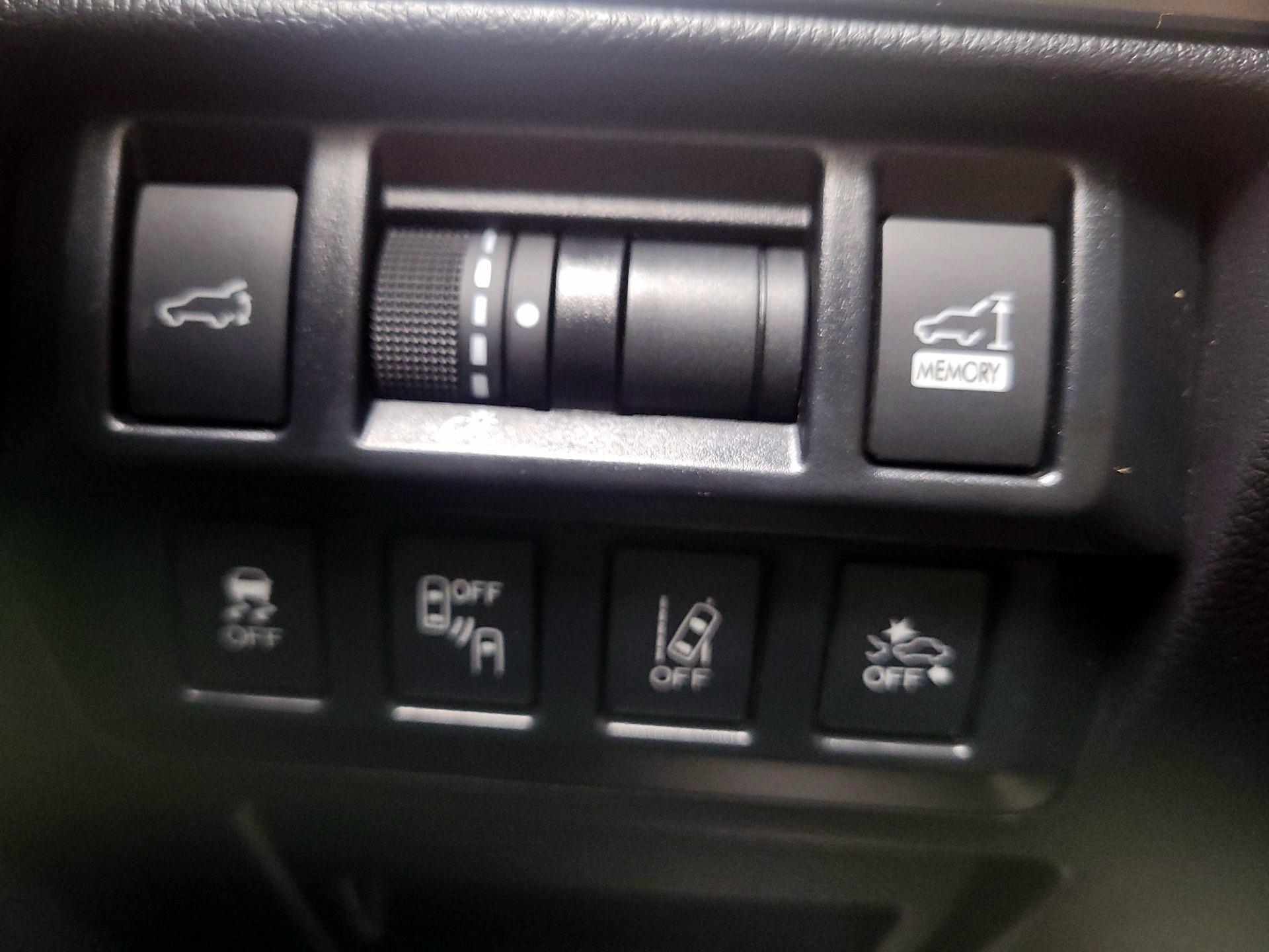 Thumbnail: 2019 Subaru Outback - 13