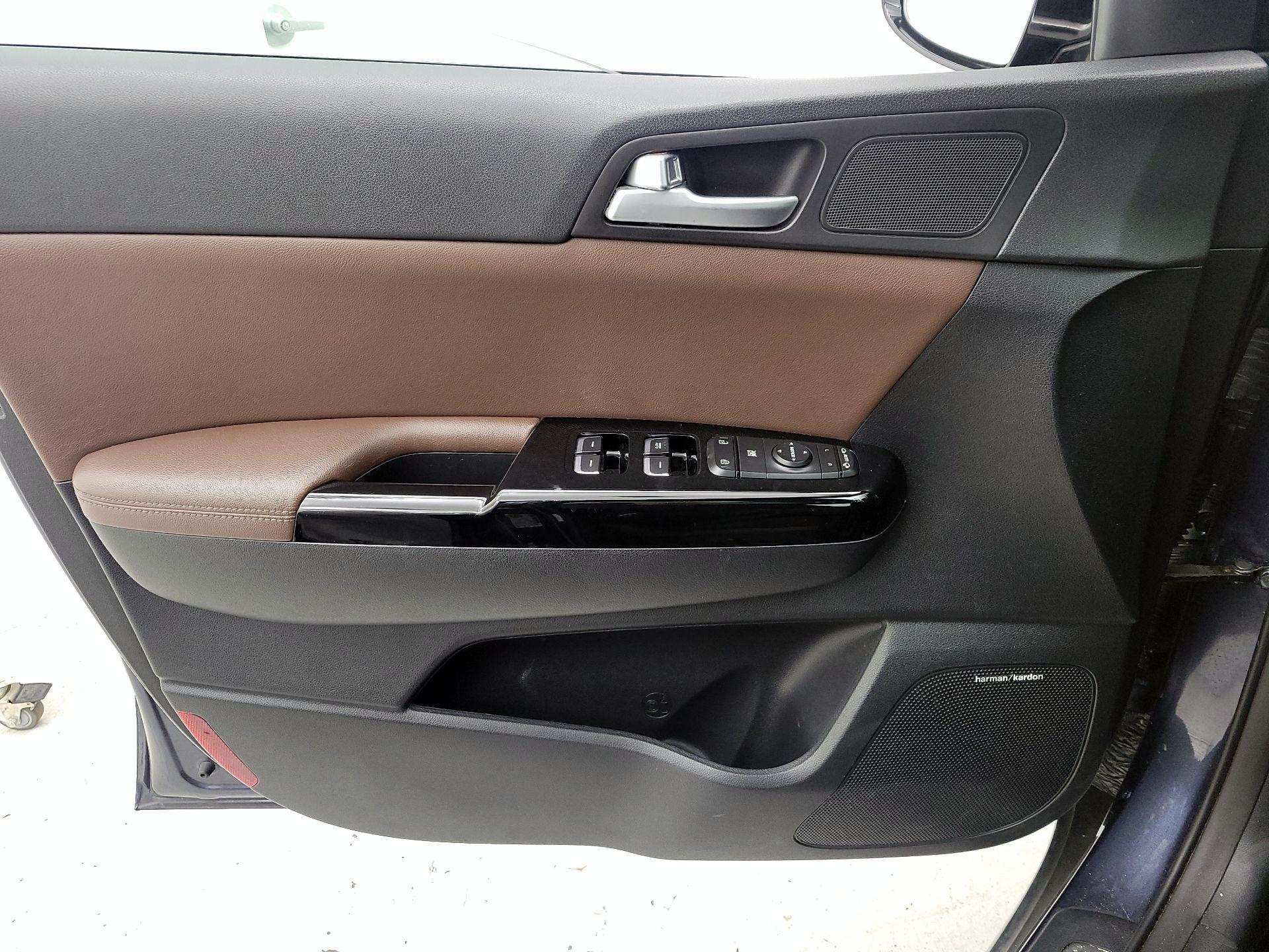 Thumbnail: 2017 Kia Sportage - 12