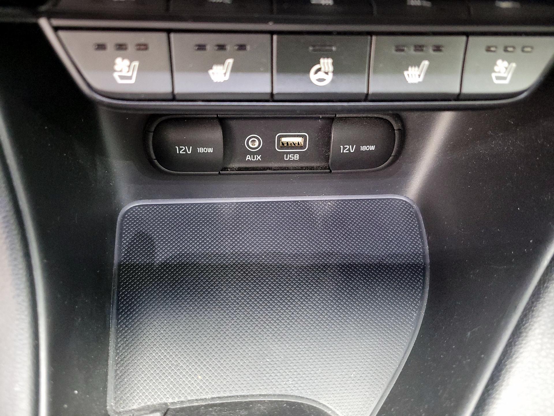 Thumbnail: 2017 Kia Sportage - 19