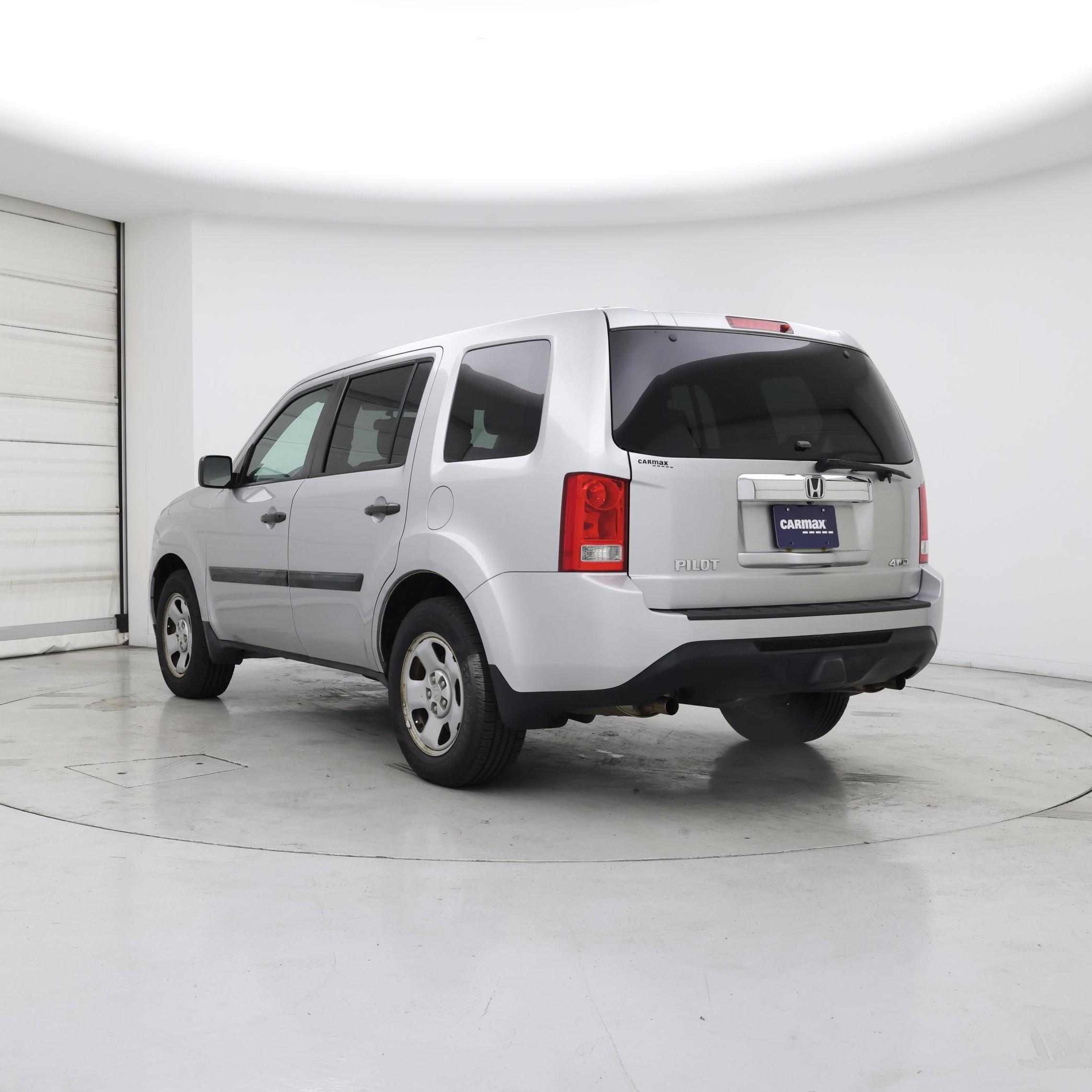 Thumbnail: 2015 Honda Pilot - 2