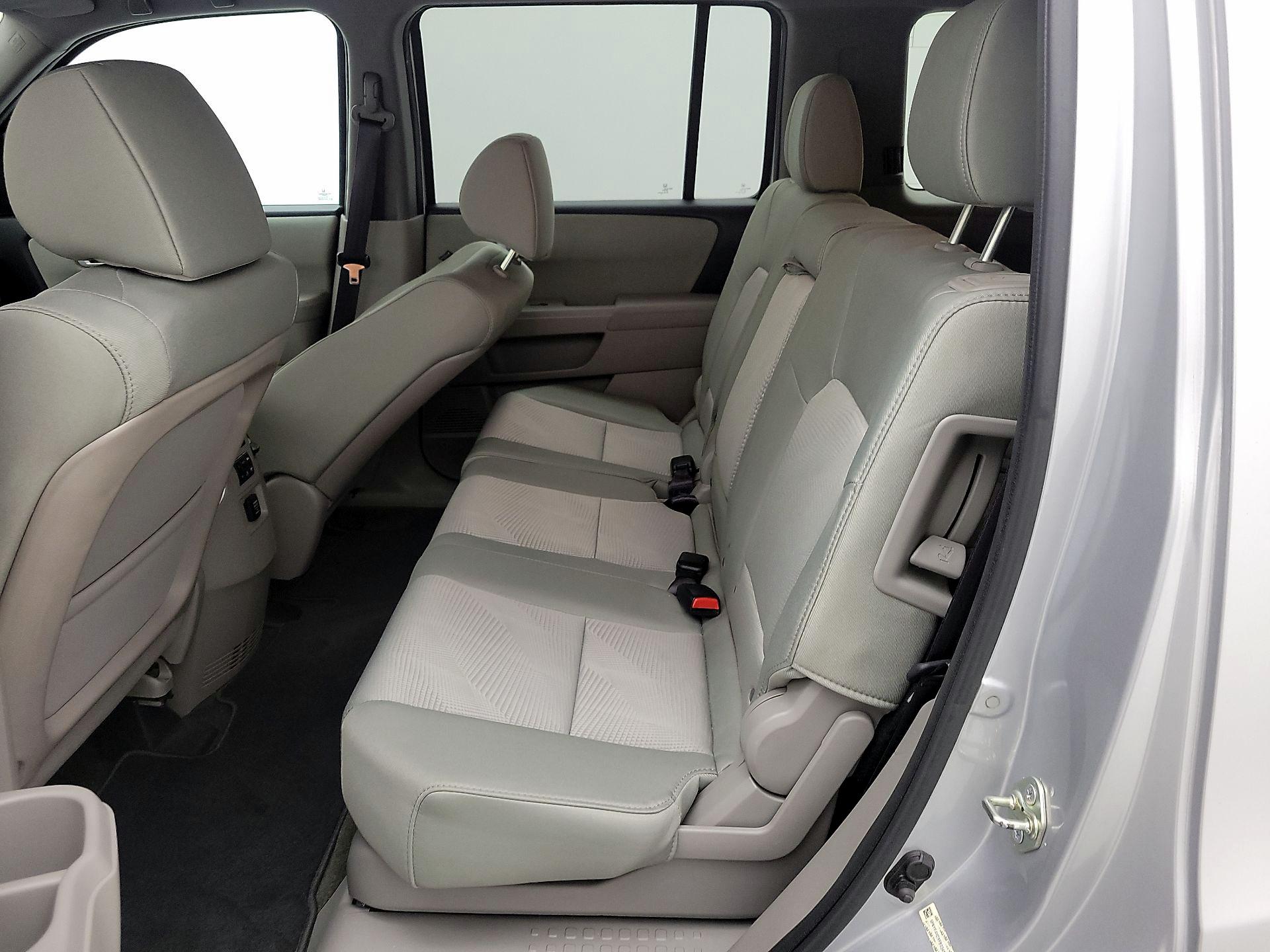 Thumbnail: 2015 Honda Pilot - 19