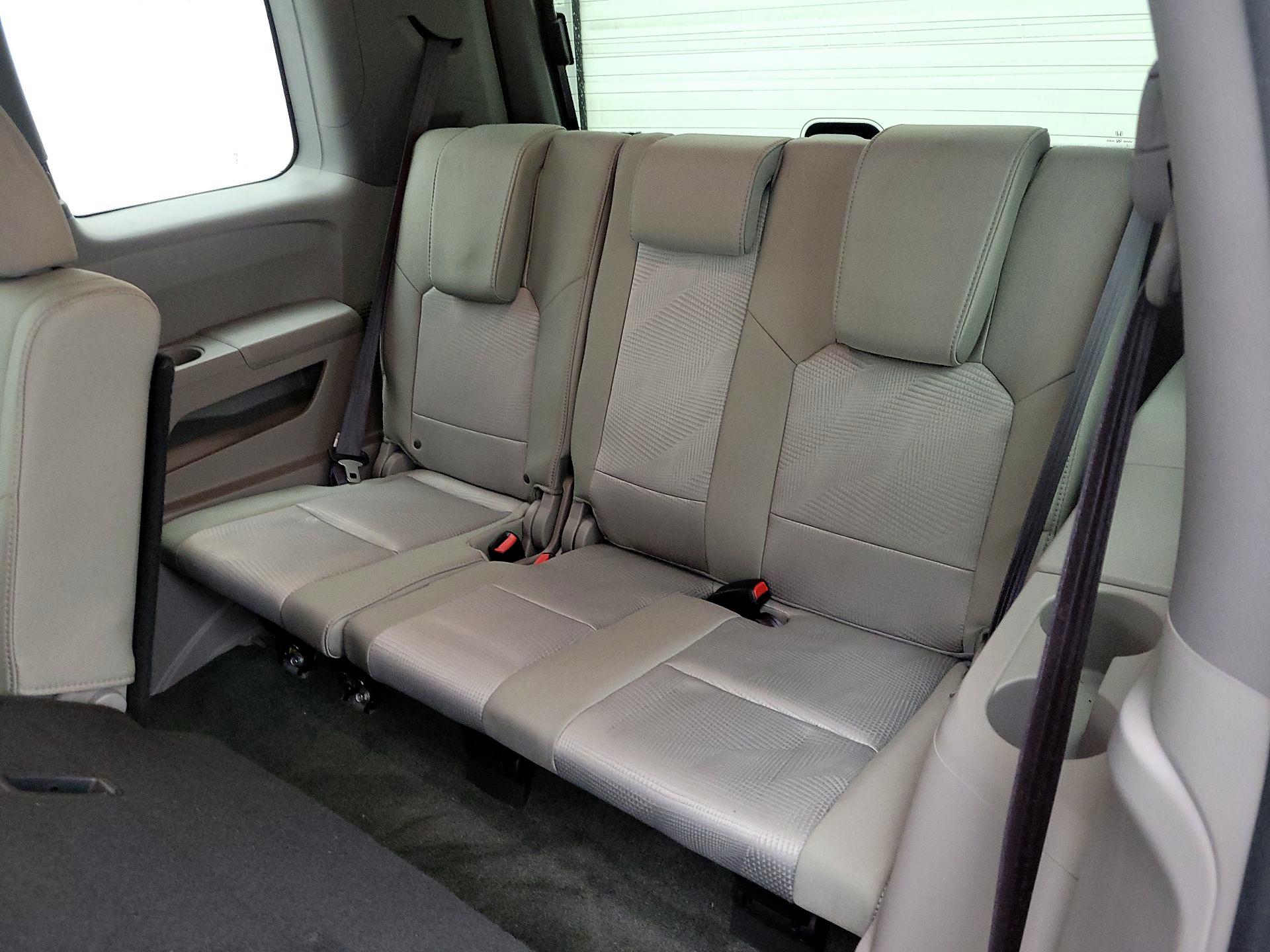 Thumbnail: 2015 Honda Pilot - 20