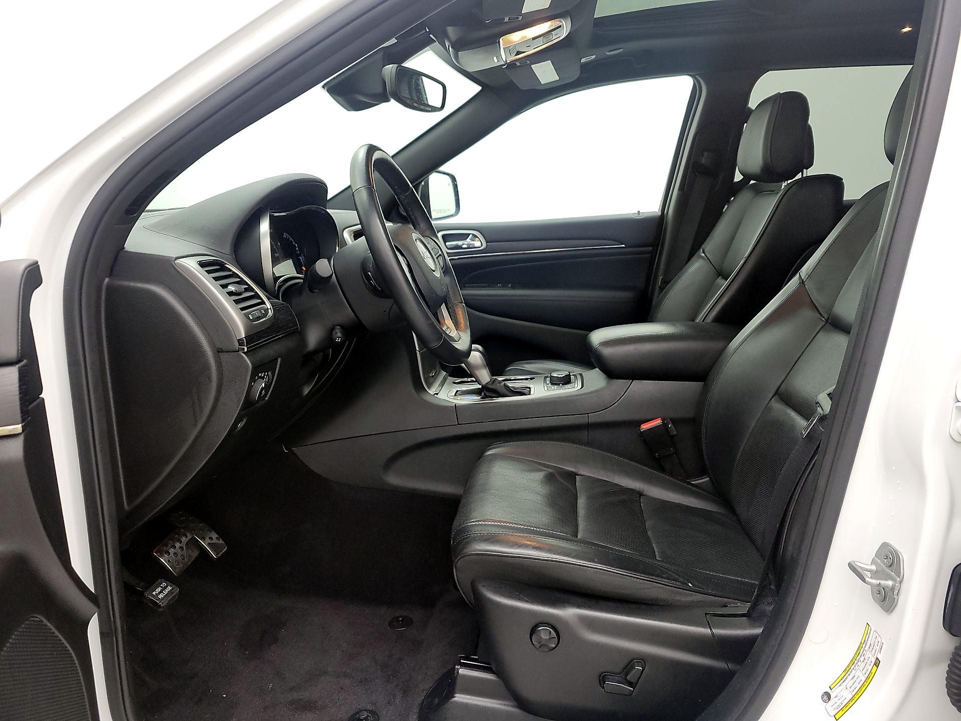 Thumbnail: 2018 Jeep Grand Cherokee - 11