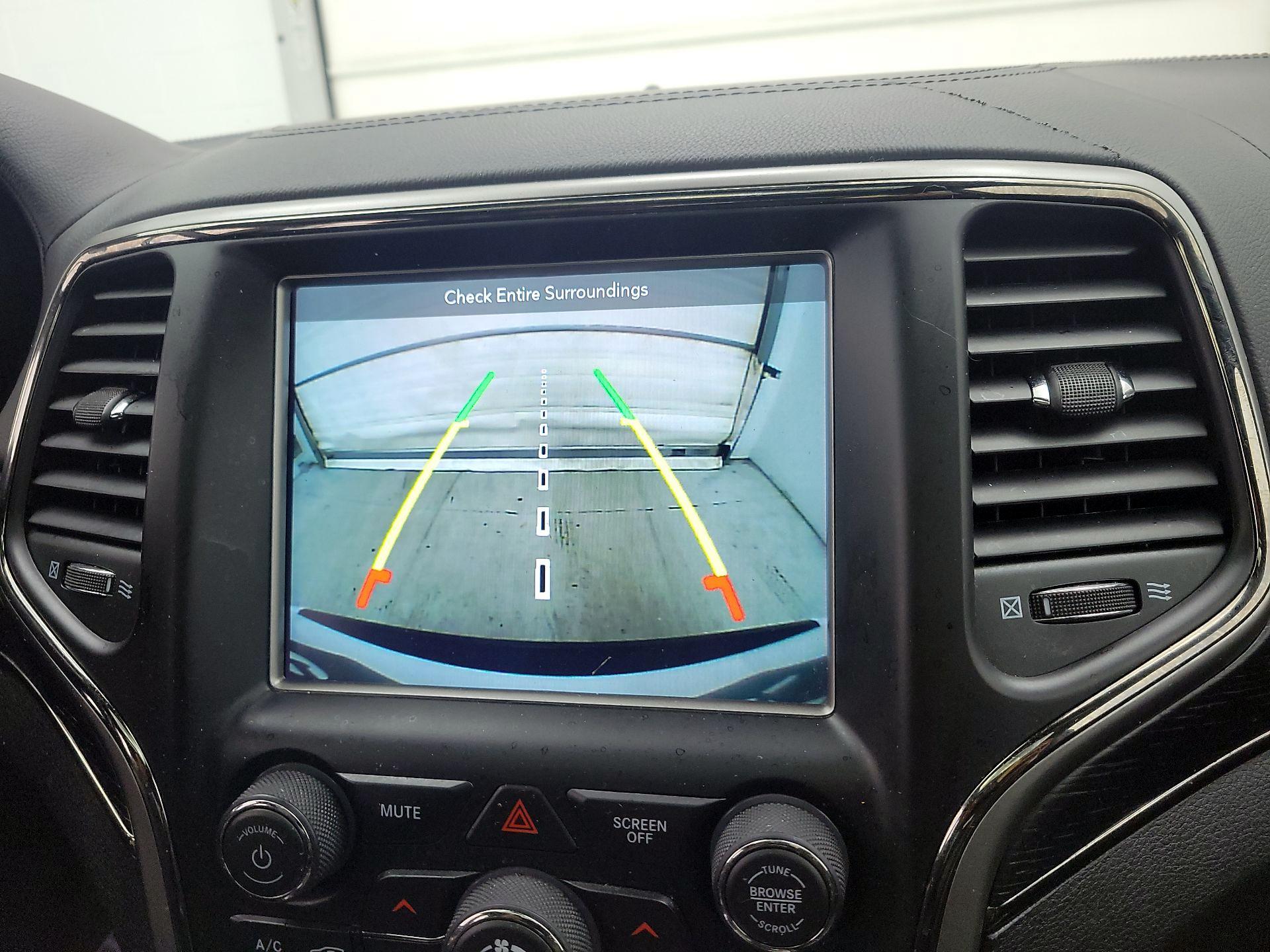 Thumbnail: 2018 Jeep Grand Cherokee - 15