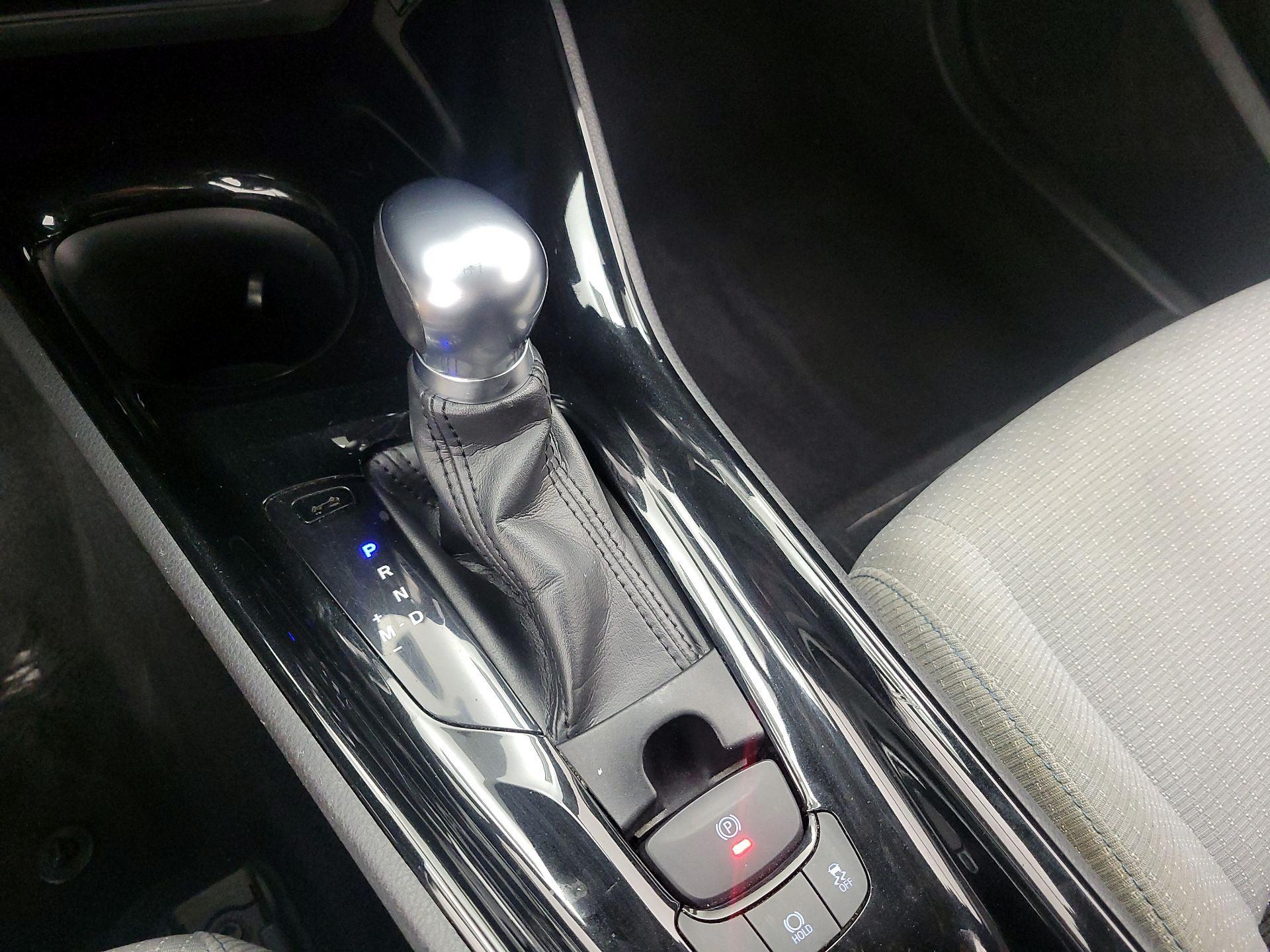 Thumbnail: 2019 Toyota C-HR - 17